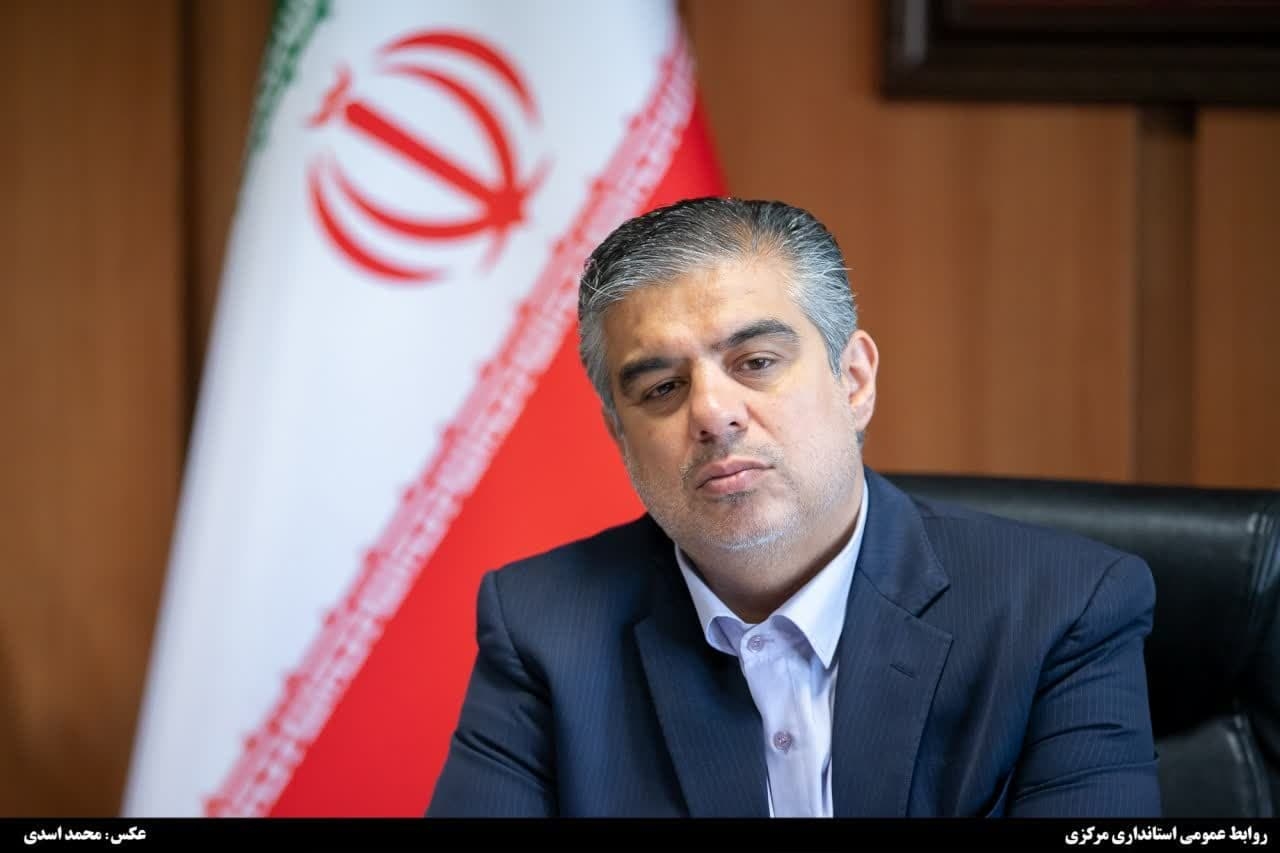 استاندار مرکزی: نقش معلمان در تعالی و توسعه کشور بی‌بدیل است