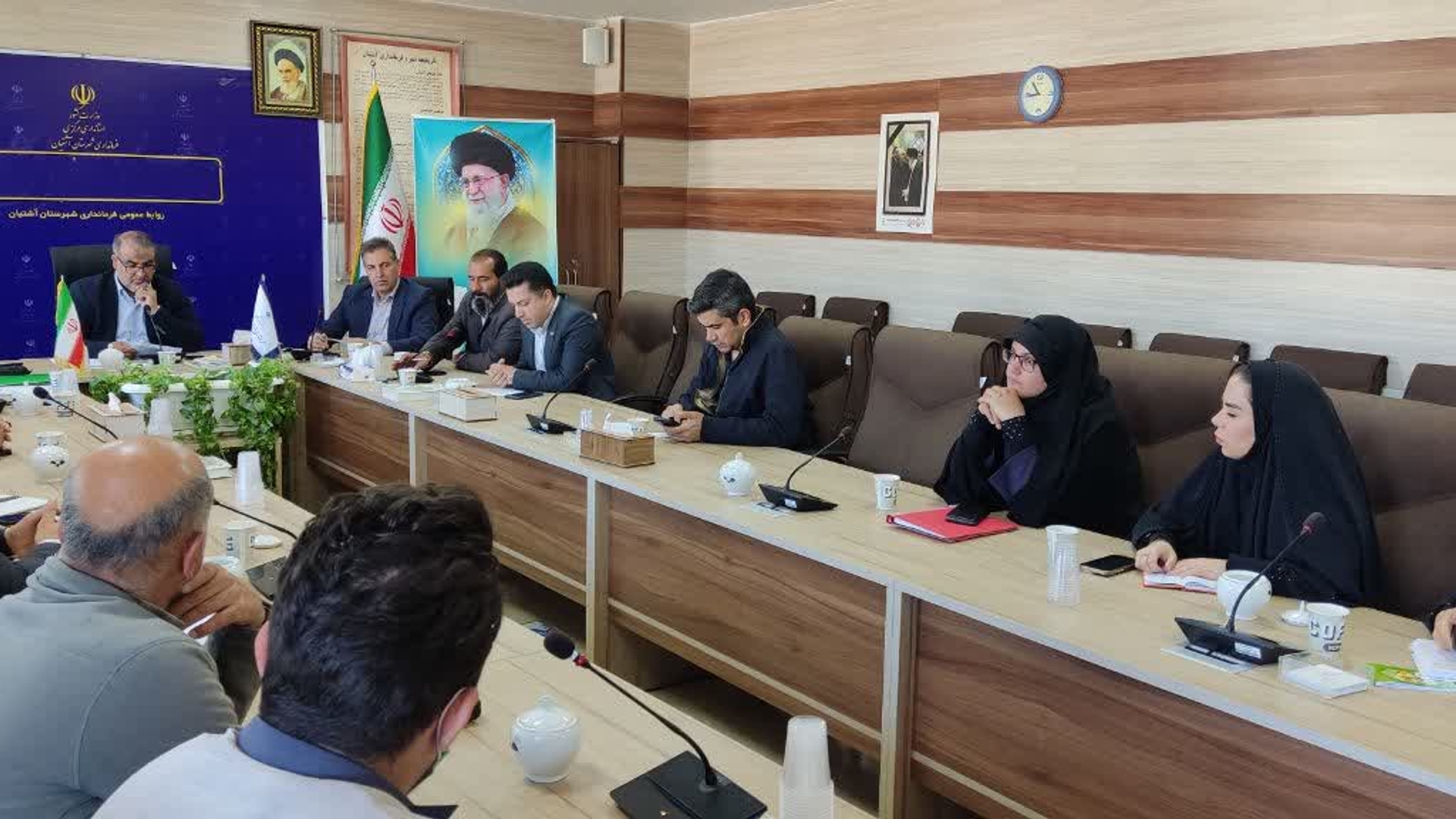 📁 اولین جلسه کارگروه مدیریت پسماند شهرستان در سال ۱۴۰۴ همزمان با روز زمین پاک با حضور دستگاههای عضو کارگروه به ریاست مهندس مجتبی ملکاءآشتیانی سرپرست فرمانداری برگزار گردید.