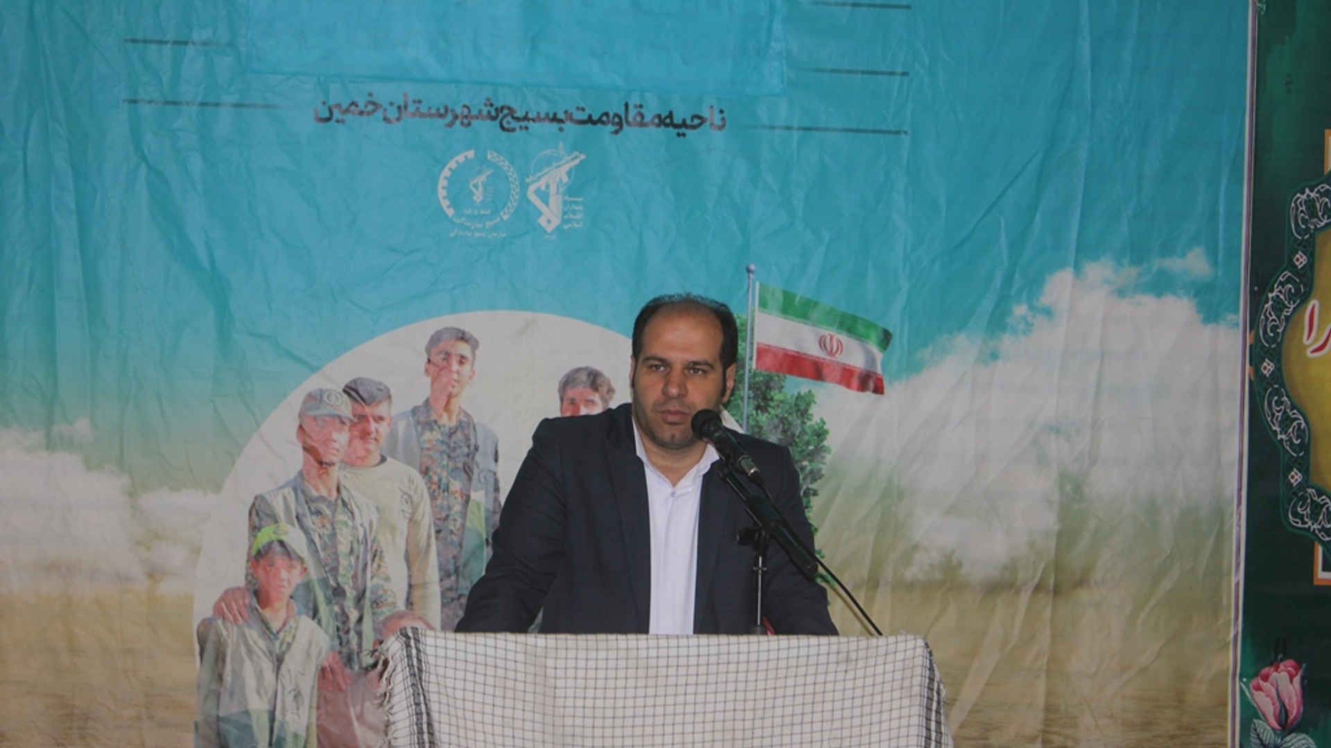 آئین افتتاحیه اردوی جهادی "خدمت بی منت 2 " در بخش کمره شهرستان خمین برگزار شد