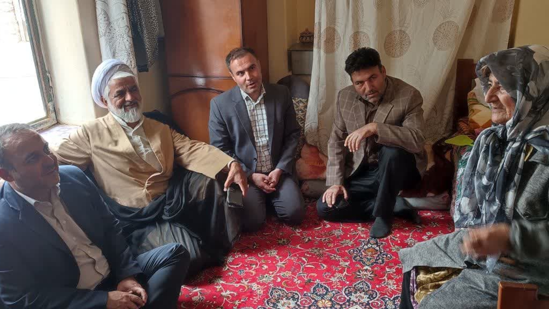 دیدار  با خانواده معظم "شهید صفر اسلامی" در روستای عباس آباد.