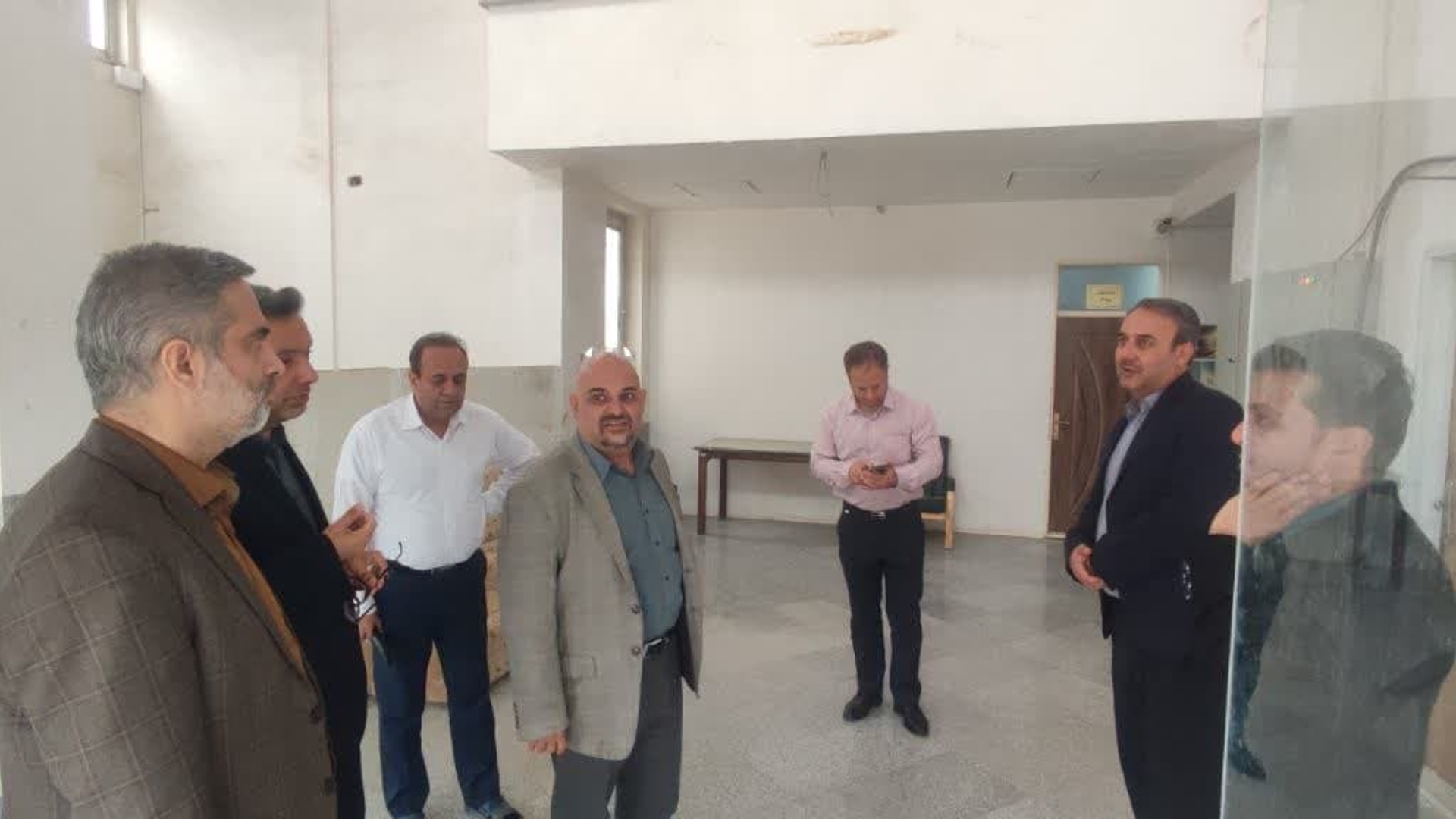 بازدید  از مجتمع اداری  شهدای  زرندیه