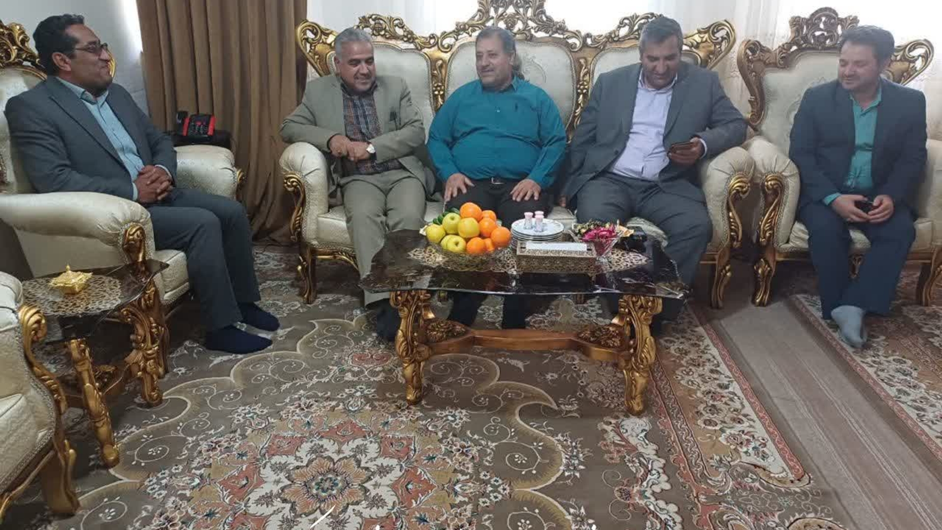 🔻دیدار فرماندار شهرستان کمیجان با جانبازان فرهنگی به مناسبت هفته معلم