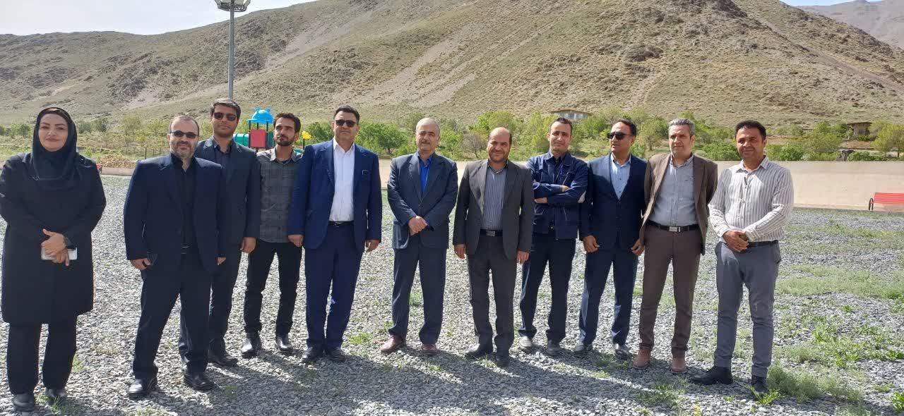 بازدید دکتر حمیدی فرماندار شهرستان اراک و دکتر جمالیان نماینده مردم در مجلس از تعدادی از روستاهای بخش مرکزی