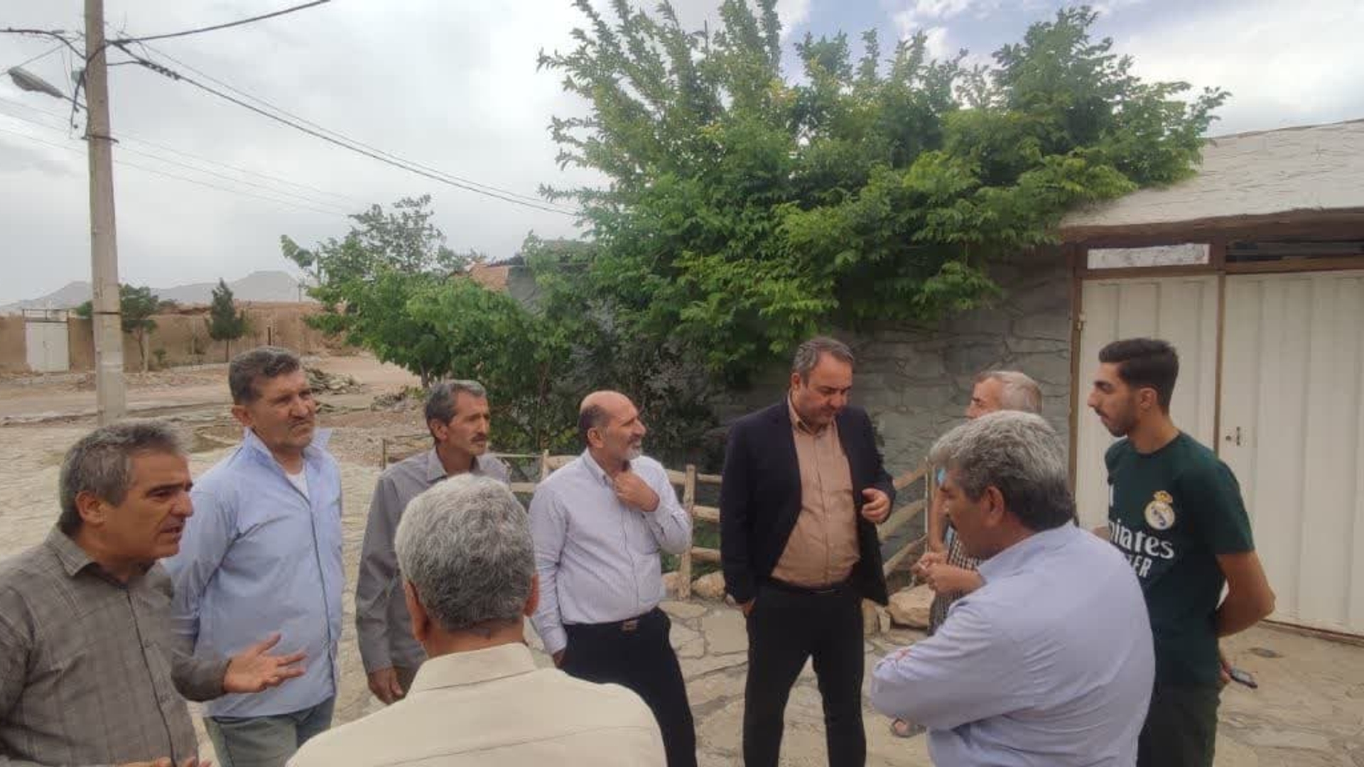 بررسی مشکلات آب روستای لاله کان