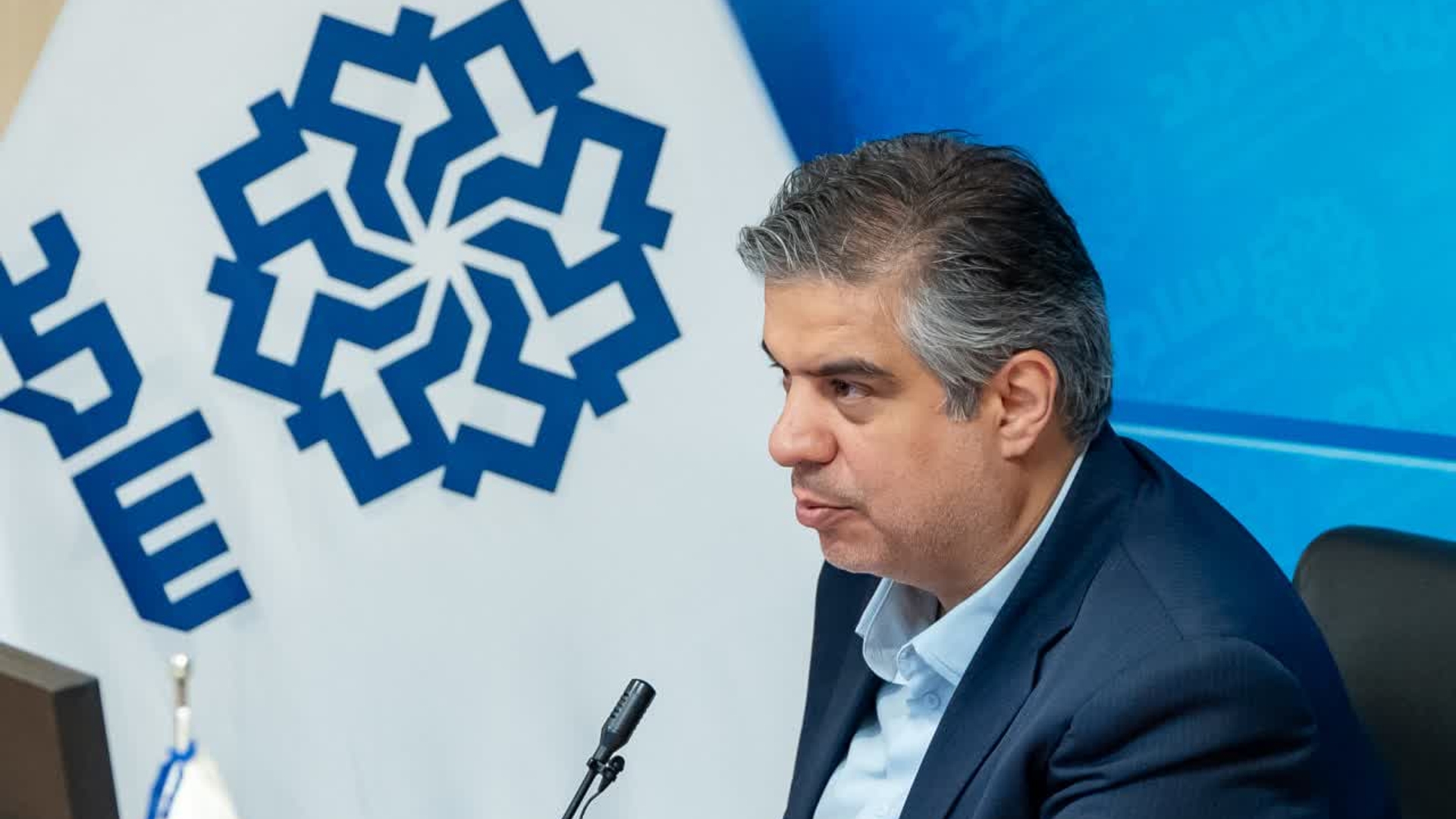 🔻جلسه ۱ پاسخگویی سامد استاندار مرکزی در سال ۱۴۰۴ برگزار شد.

🔹جلسه ۱ پاسخگویی سامد استاندار مرکزی  در سال ۱۴۰۴ توسط دکتر مهدی زندیه وکیلی، استاندار در محل سامد استانداری مرکزی برگزار و پاسخ تلفنی شهروندان استان مرکزی بودند.