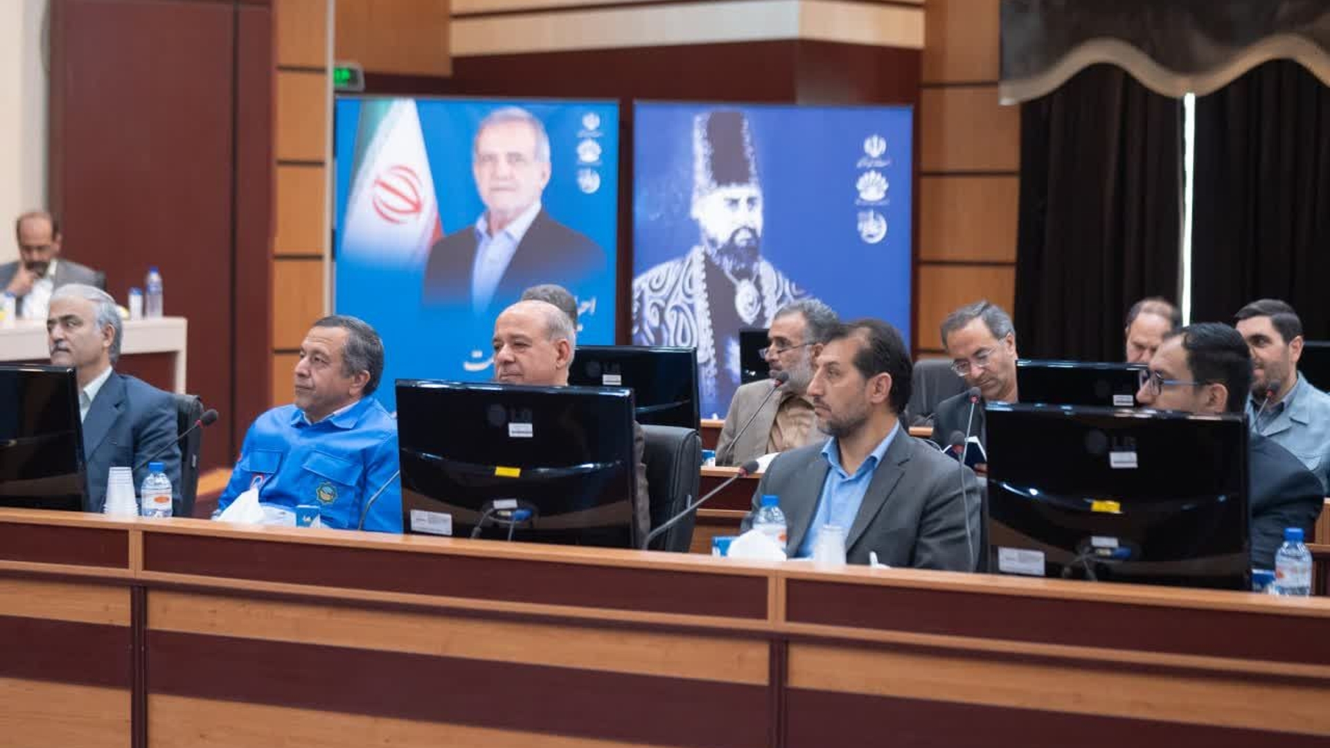 🔺دوره آموزشی یک روزه حکمرانی ویژه مدیران استان مرکزی برگزار شد.

🔹دوره آموزشی حکمرانی ویژه فرمانداران و مدیران کل استانداری و دستگاه‌های اجرایی استان مرکزی با رویکرد مدیریت بحران و شعار محوری : کشورداری هوشمند، حکمرانی منطقه‌ای، تحول مردم سالاری" با حضور دکتر "مهدی زندیه‌وکیلی" استاندار مرکزی، معاونین استاندار و جمعی از مدیران استان در سالن جلسات غدیر ساختمان شهید سلیمانی استانداری مرکزی برگزار شد.