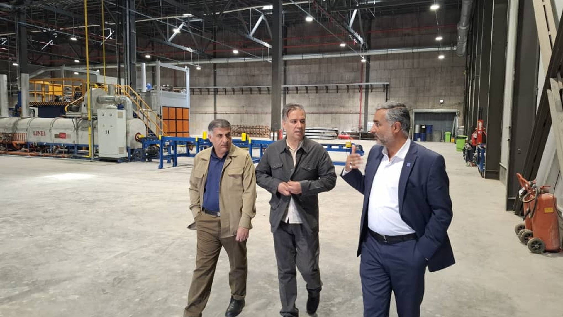 بازدید سرپرست اداره کل امور شهری و شوراهای استانداری مرکزی از شرکت مانا انرژی