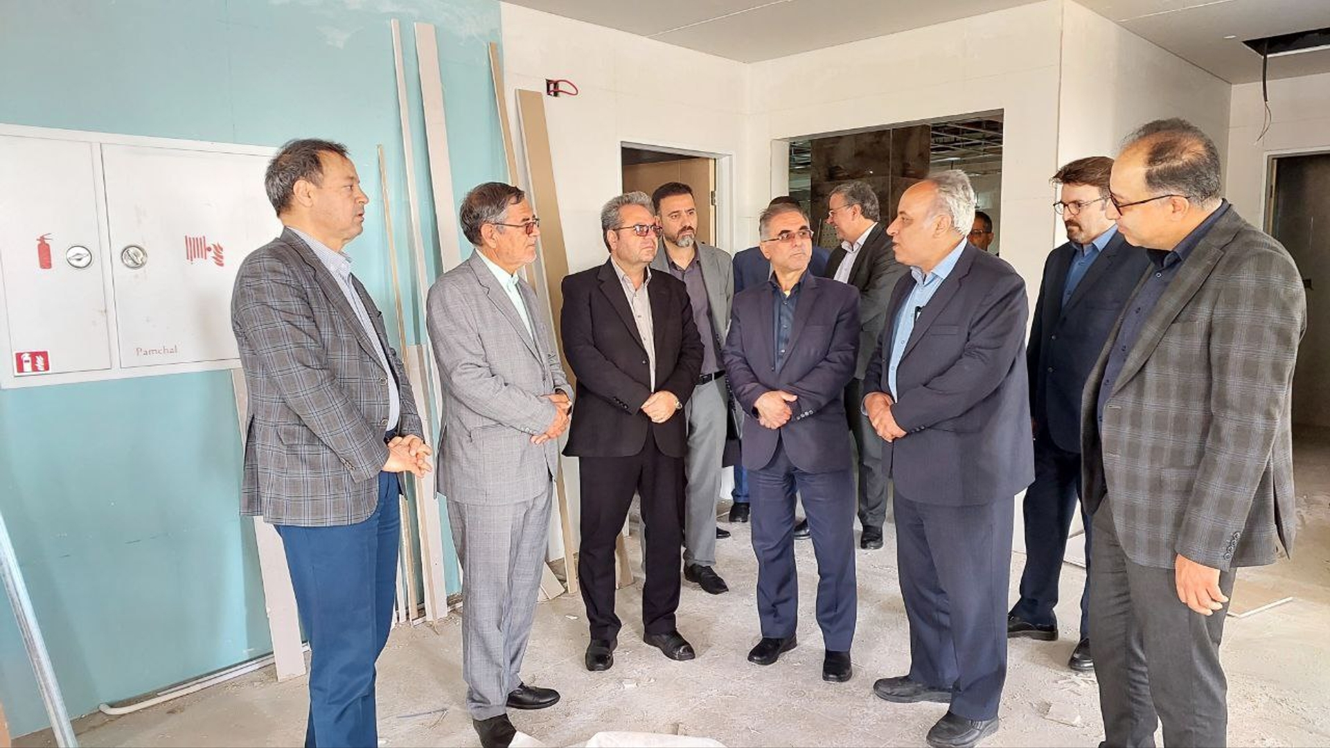 بازدید از پروژه‌ی درحال احداث درمانگاه جدید تامین اجتماع