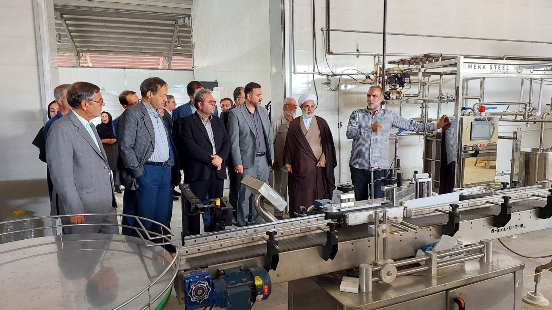 بازدید از کارخانه تولیدی شرکت عطرینه گل محلات