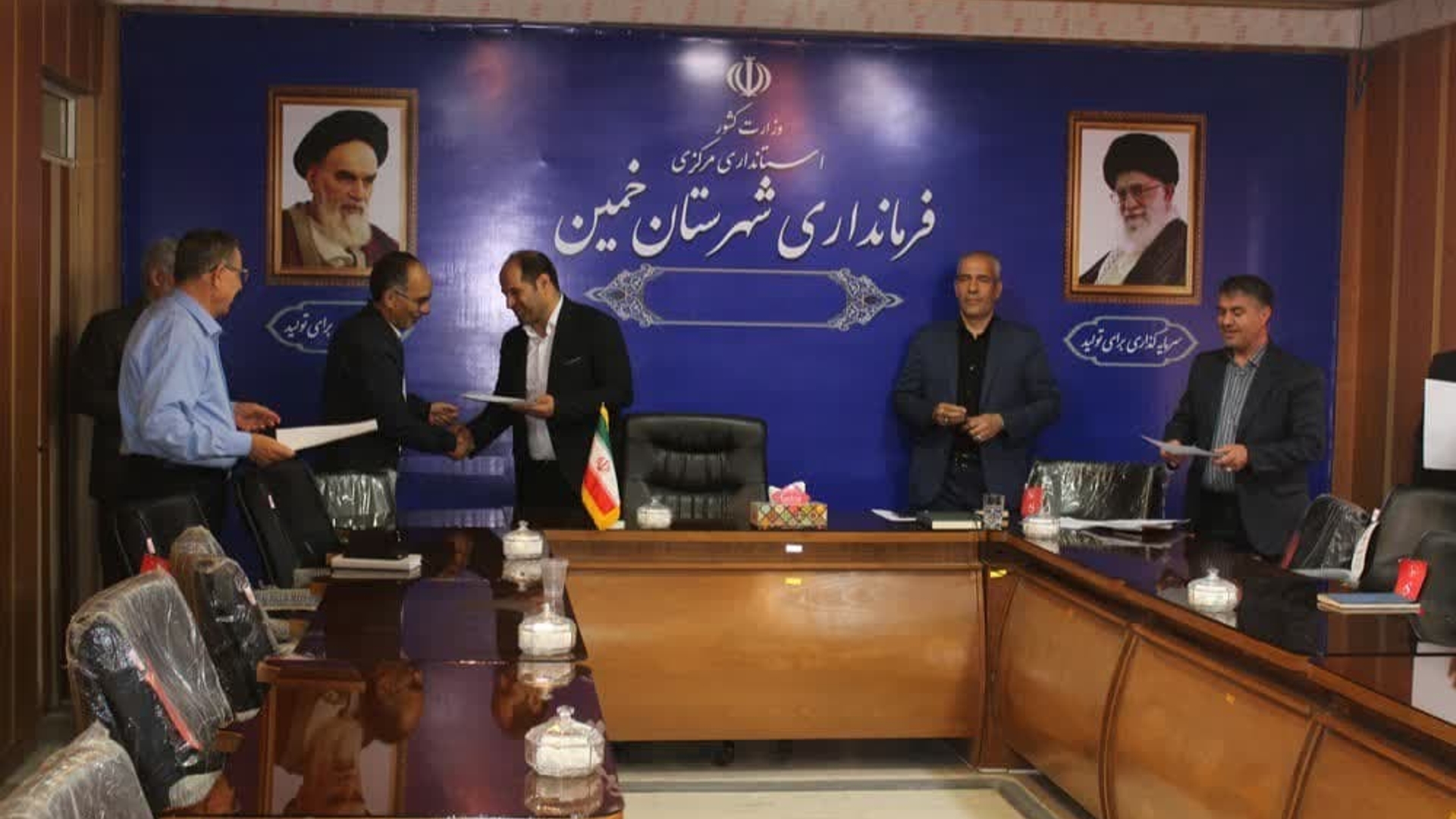 دومین نشست هم اندیشی طرح " نهضت توسعه عدالت آموزشی در فضاهای آموزشی و پرورشی با مشارکت مردم " در شهرستان خمین برگزار شد