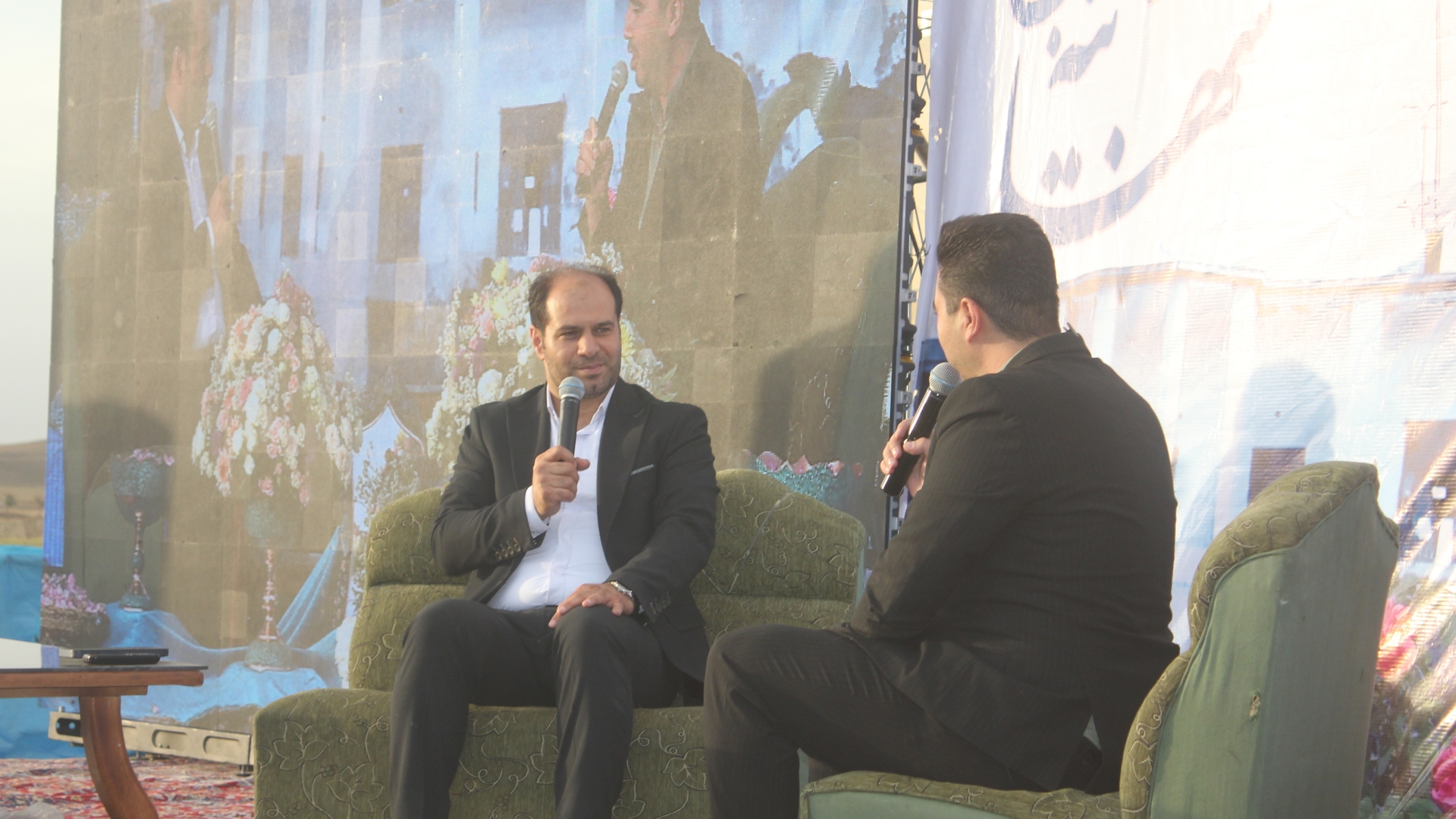 آئین افتتاحیه چهارمین جشنواره گل و گلاب شهابیه شهرستان خمین برگزار شد