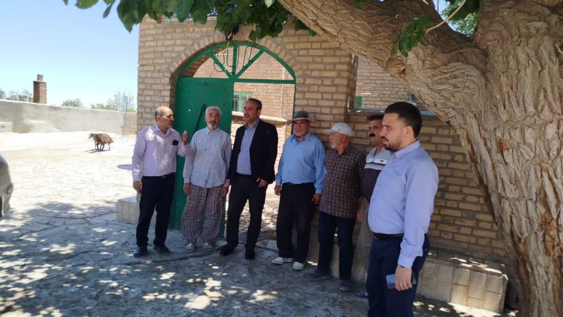 مشکل آب شرب روستاهای لالکان، امانیه و سیدآباد مرتفع گردید.