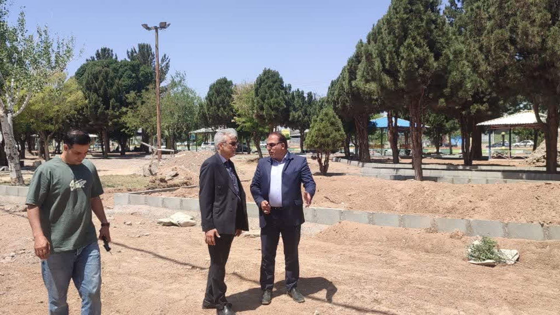 بازدید سرزده دکتر احمدی از پروژه‌های عمرانی شهرداری مامونیه