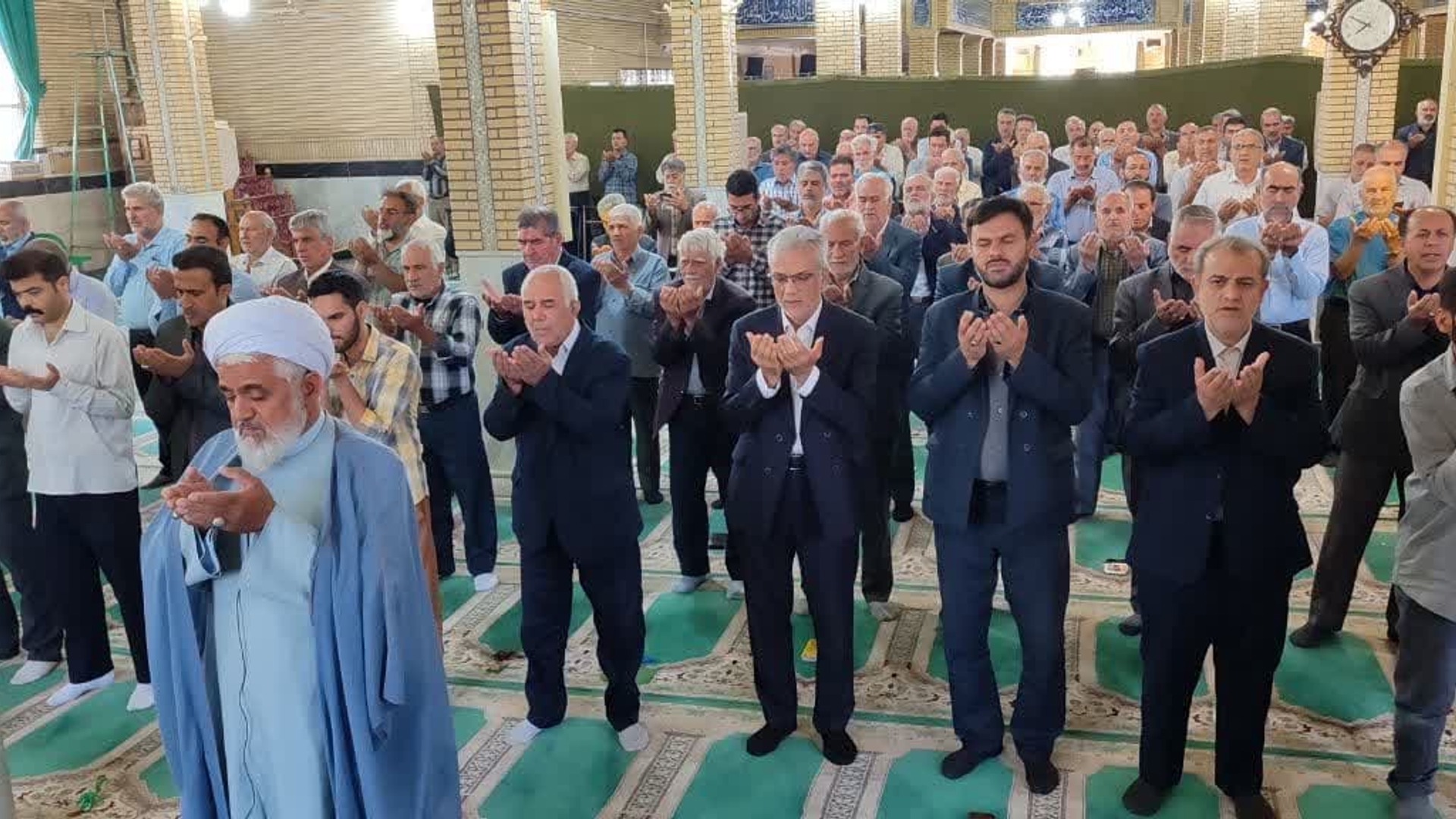 حضور دکتر احمدی در نماز عید سعید قربان شهر مأمونیه