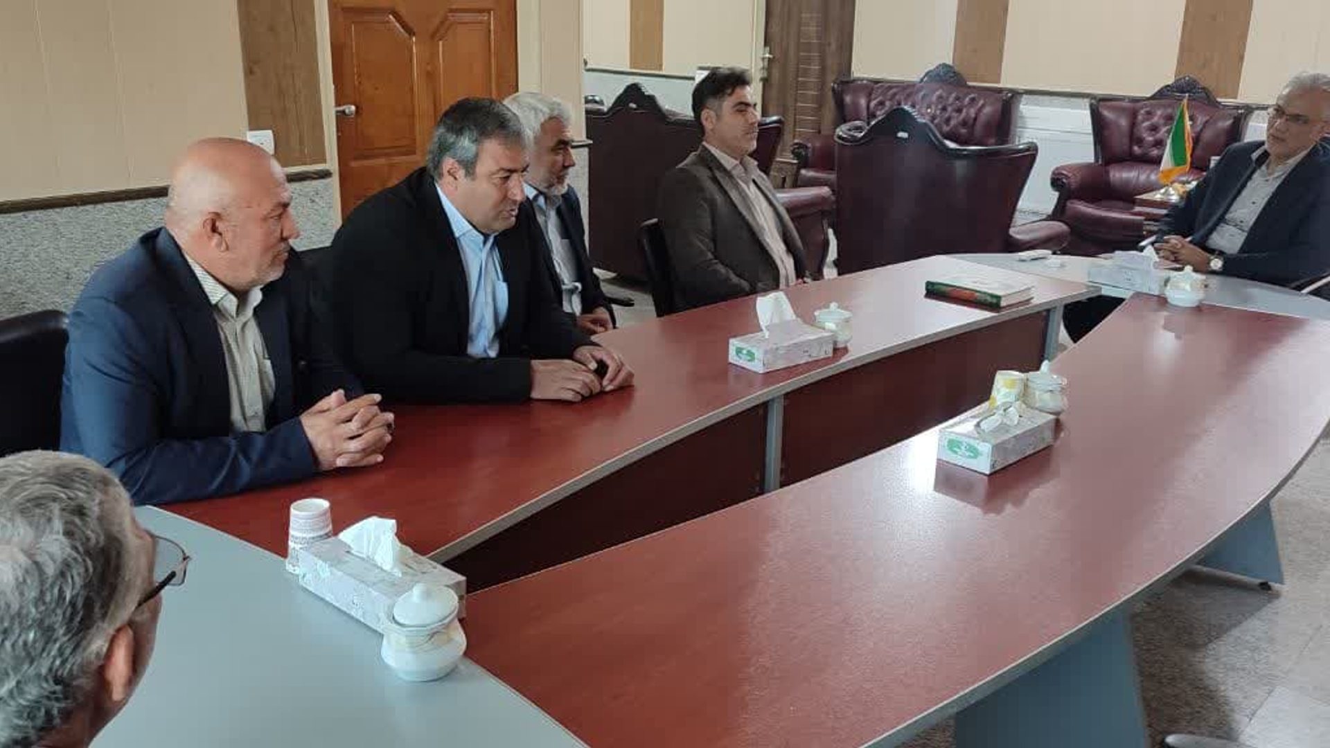 دیدار اعضای شورای اسلامی و شهردار رازقان با سرپرست فرمانداری زرندیه