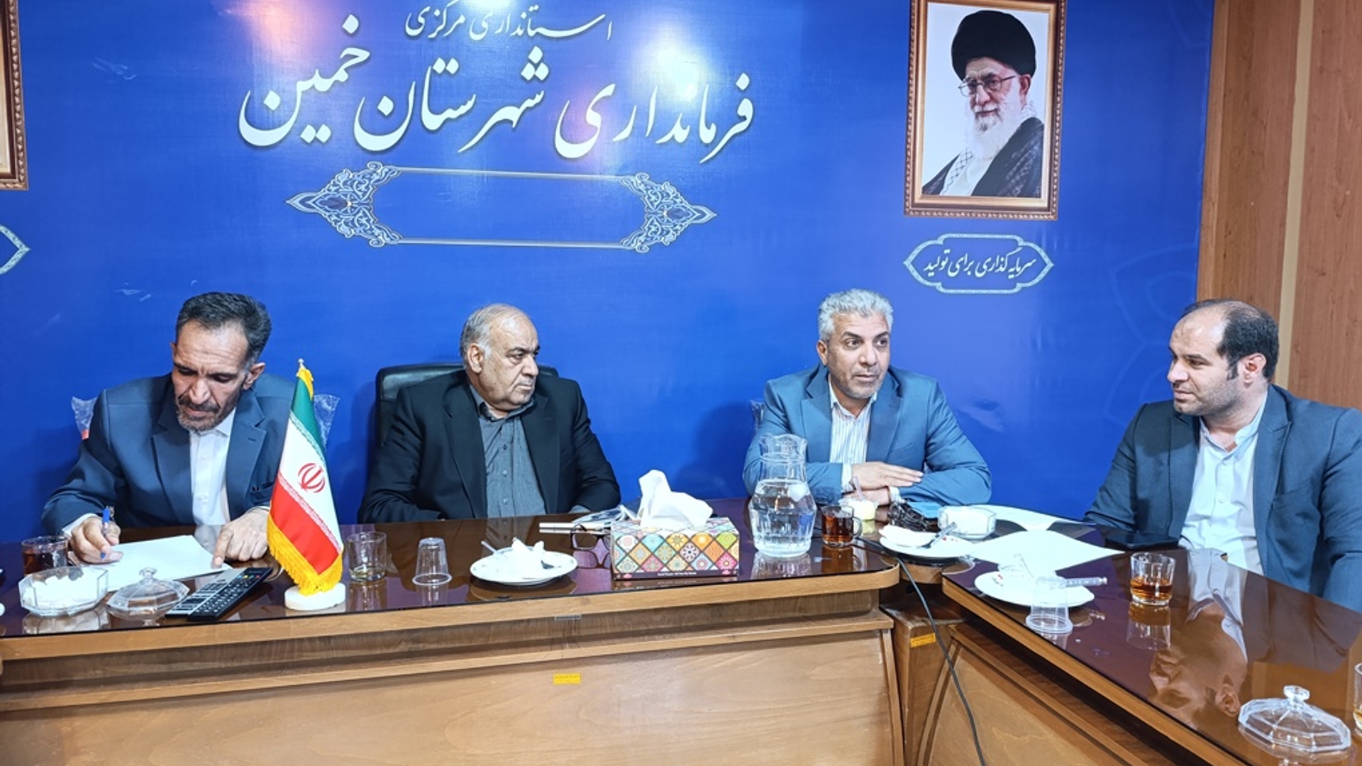 نشست بررسی مسائل و مشکلات محورهای مواصلاتی شهرستان خمین برگزار شد