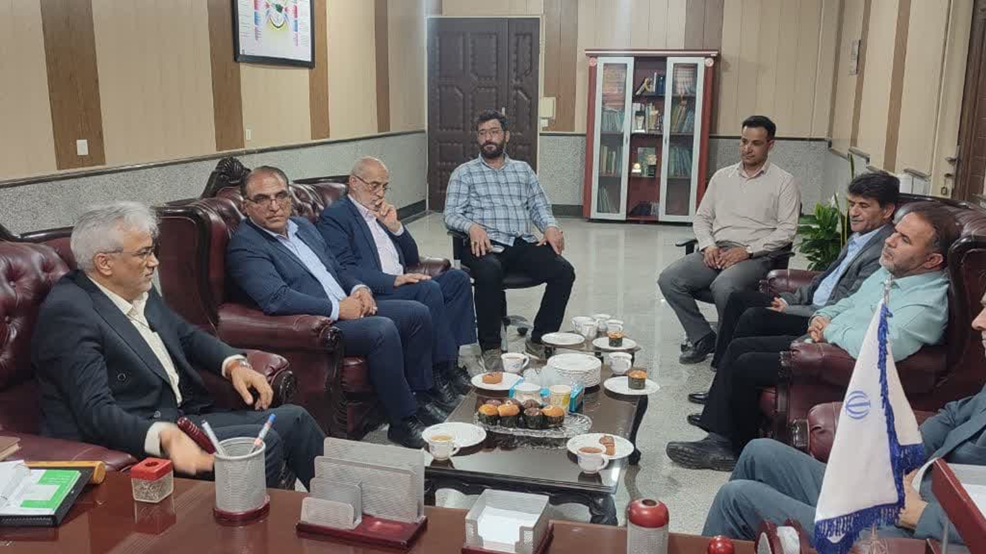 دیدار اعضای شورای اسلامی و شهردار مأمونیه با سرپرست فرمانداری زرندیه