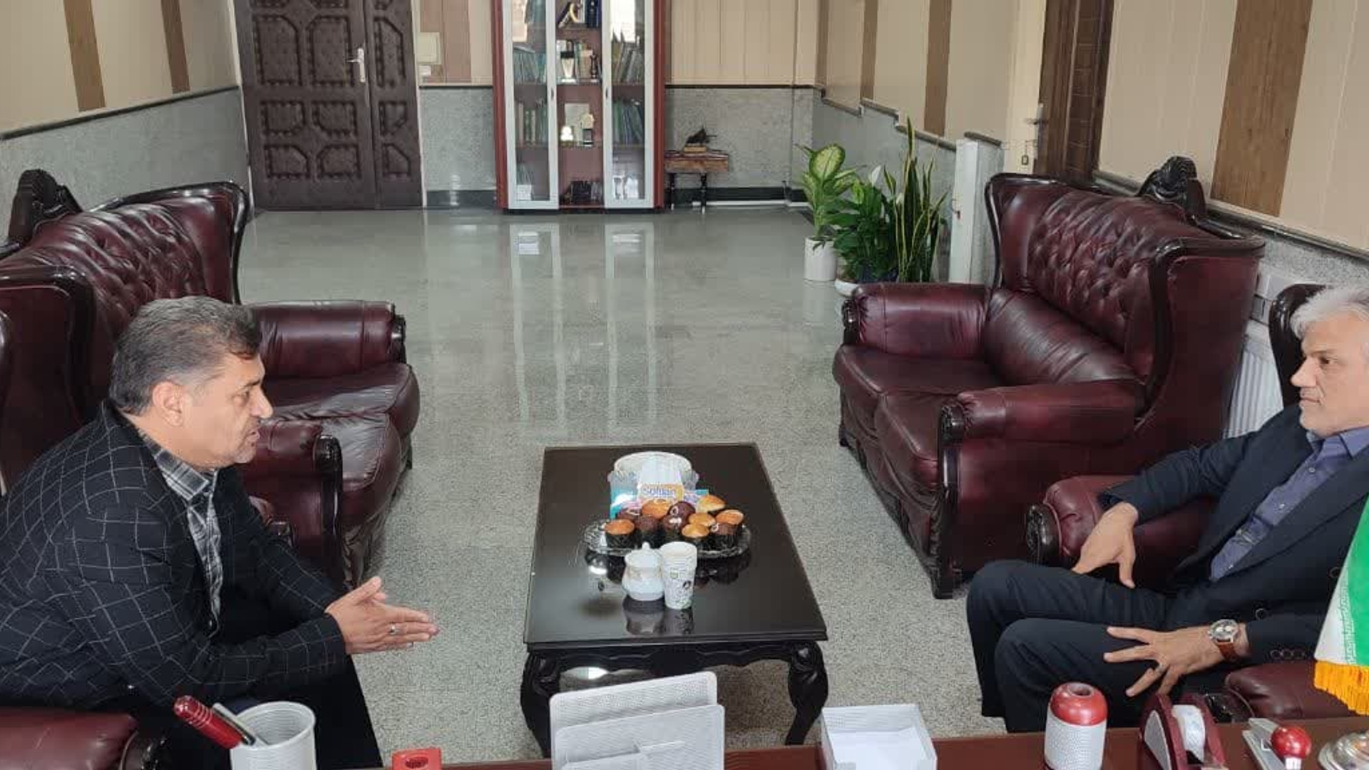 دیدار رئیس اداره ورزش و جوانان شهرستان زرندیه با سرپرست فرمانداری