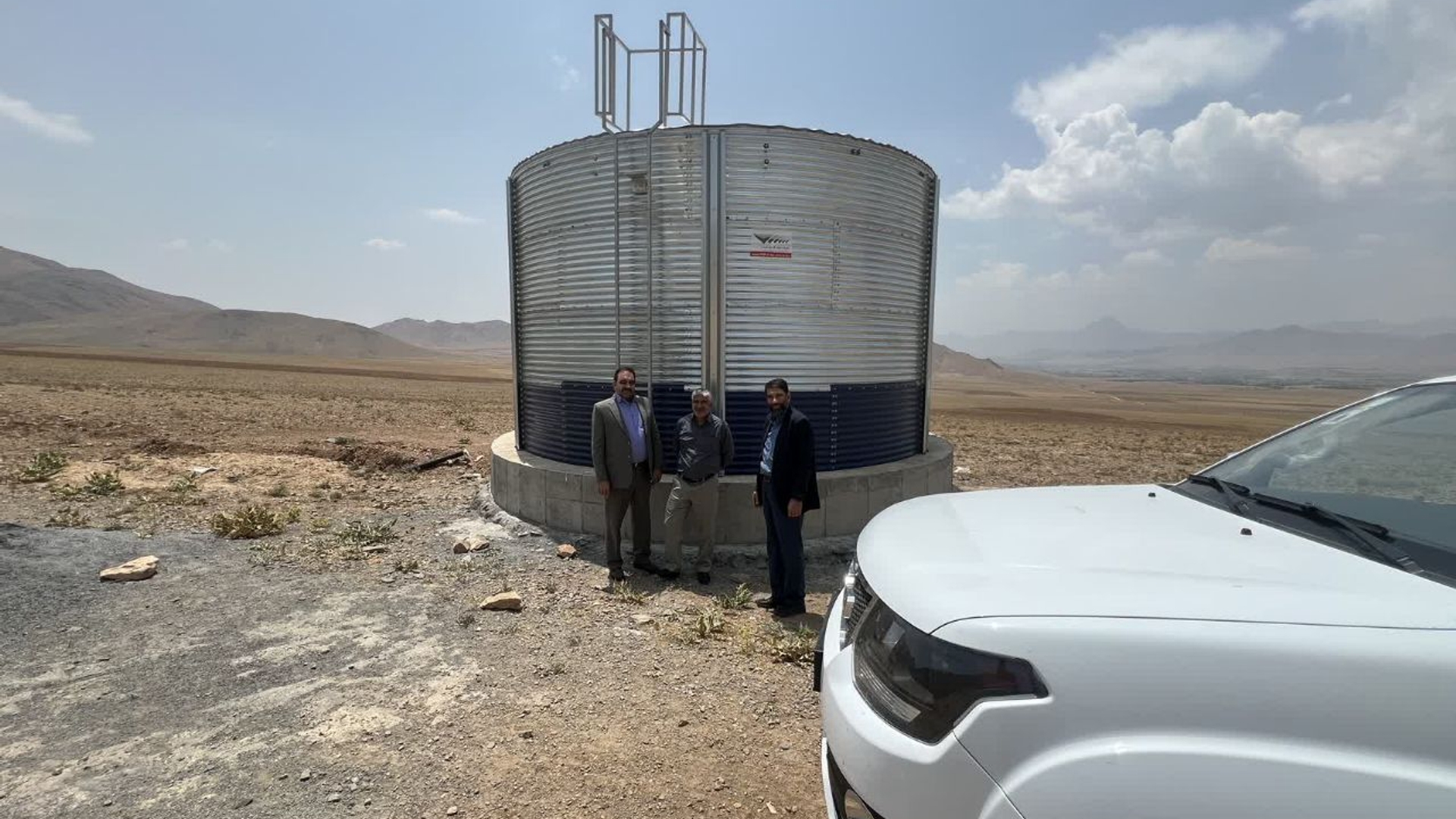 جلسه و بازدید مدیرکل پدافند غیرعامل استانداری با حضور معاون سیاسی، امنیتی و اجتماعی فرمانداری خنداب  از  مدریت آب و فاضلاب شهرستان خنداب پیرامون روستاهای غیر تحت پوشش این مجموعه