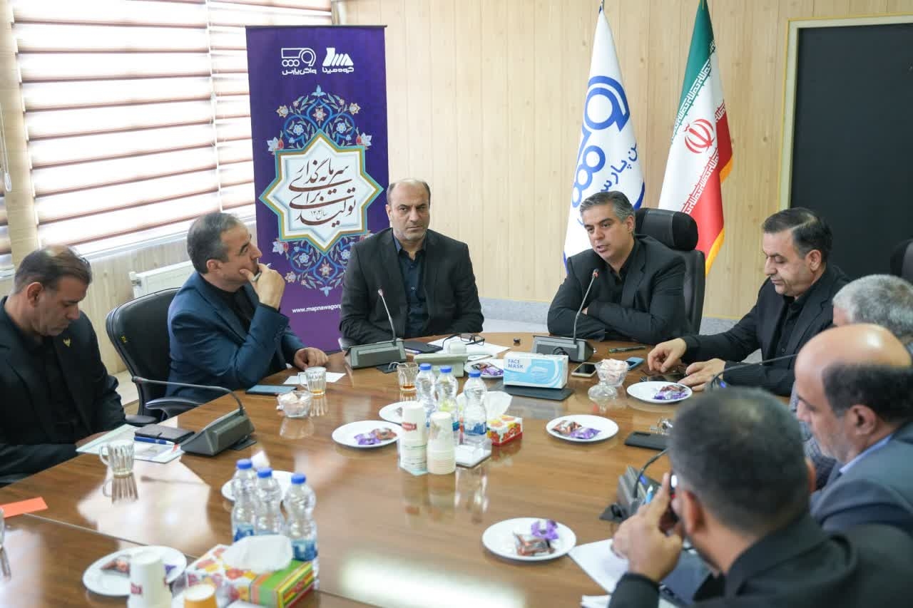 استاندار مرکزی: واگن پارس در صنعت حمل و نقل ریلی دارای جایگاه ویژه‌ای است/ لزوم نوآوری در تولیدات و توجه به بازارهای صادراتی