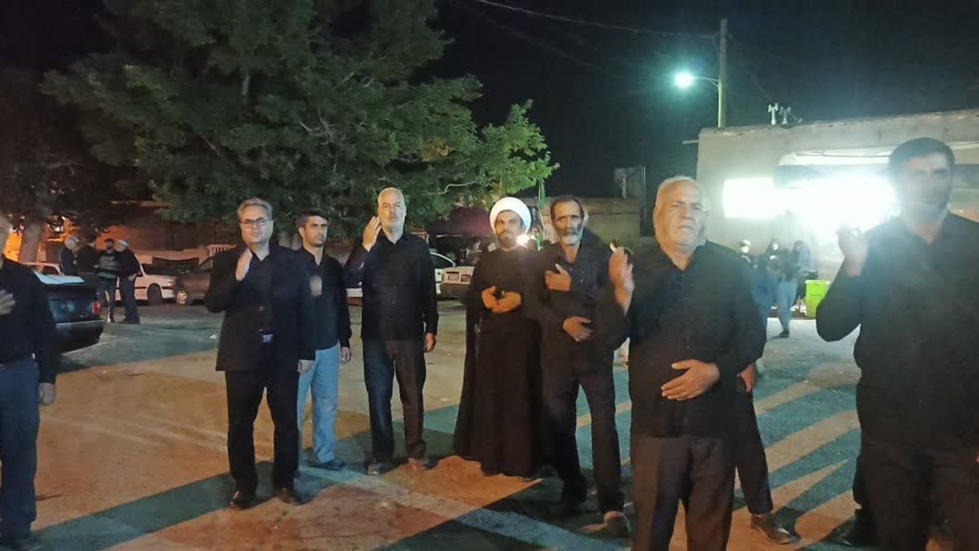 حضور فرماندار شهرستان محلات در مراسم عزاداری حضرت اباعبدالله‌الحسین (ع) در روستاهای ورین