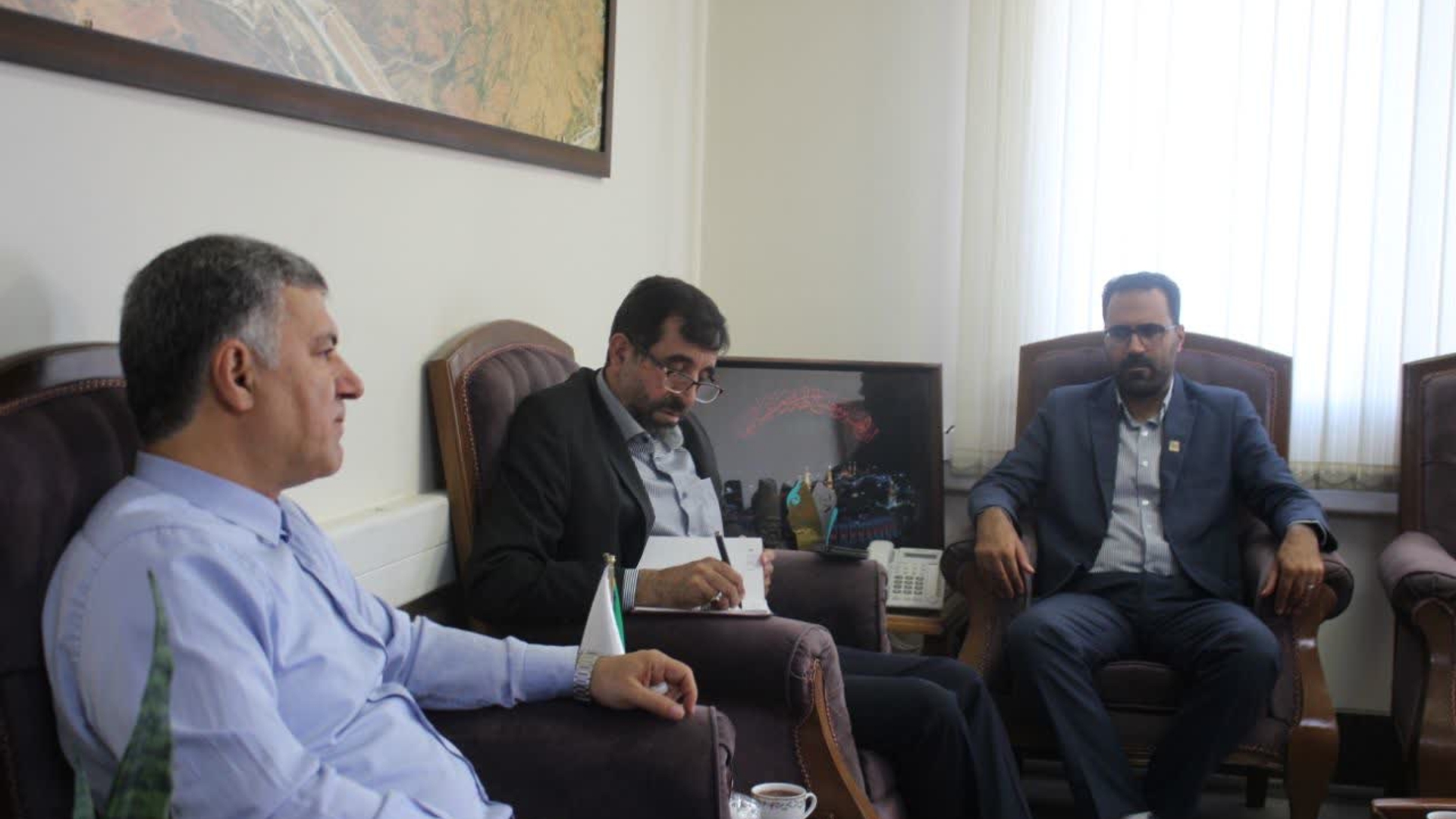 برگزاری نشست تخصصی با محوریت الزامات پدافند غیرعامل و تاب‌آوری مراکز درمانی در استان مرکزی