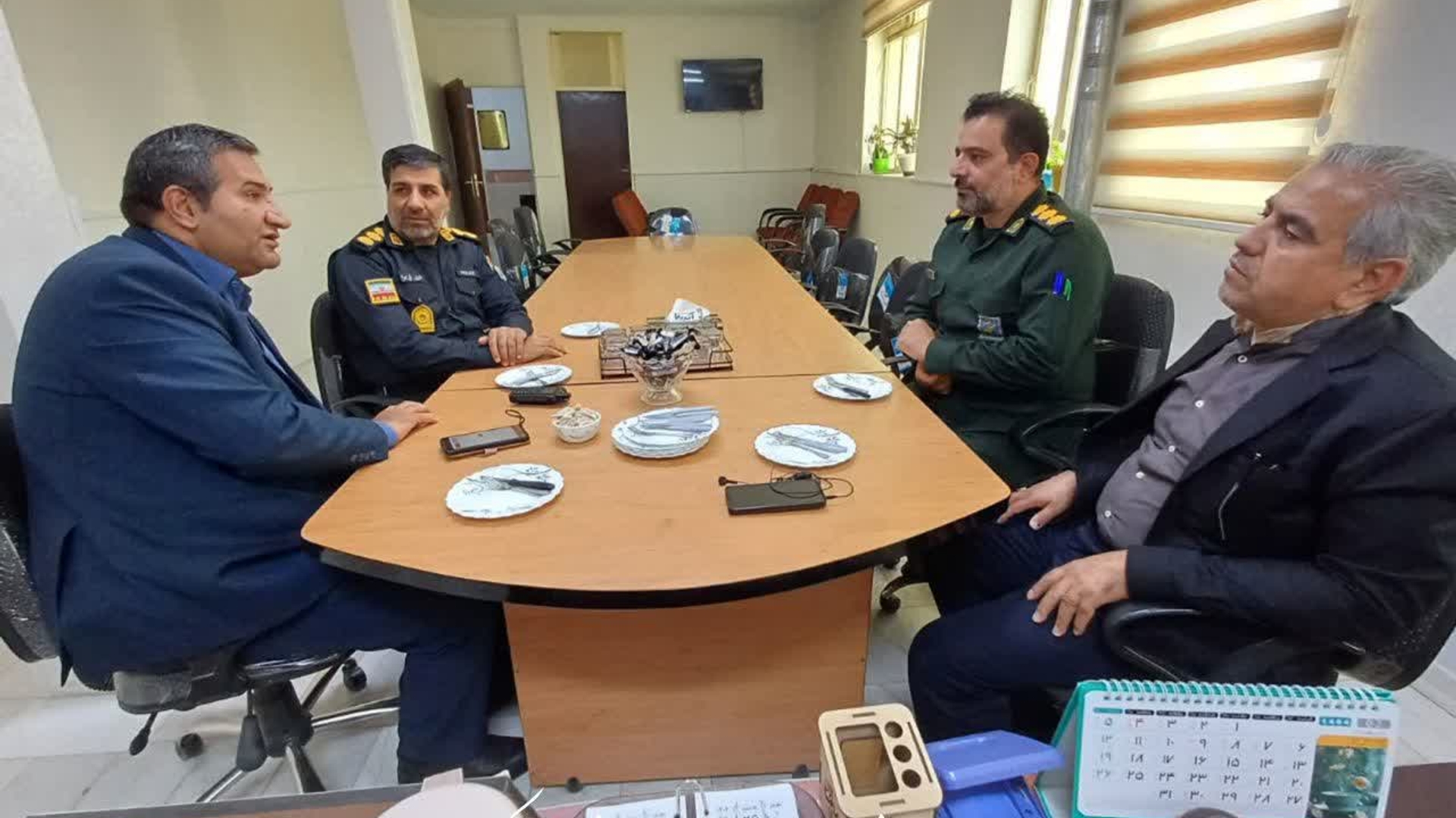 🔻دیدار فرماندار شهرستان کمیجان با فرماندهان سپاه و نیروی انتظامی