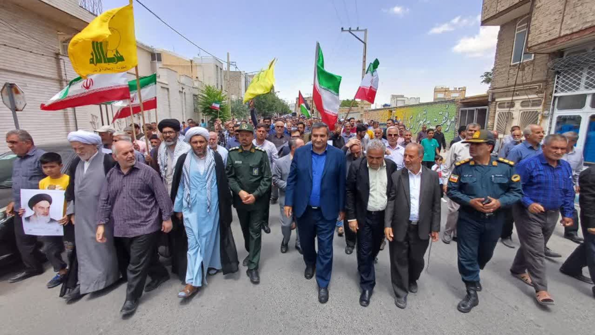 🔻شکوه حضور مردم شهرستان کمیجان در راهپیمایی خشم  روز جمعه