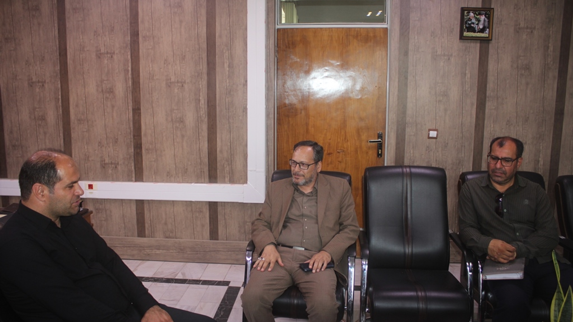 نشست بررسی فرصت های سرمایه گذاری در شهرستان خمین برگزار شد