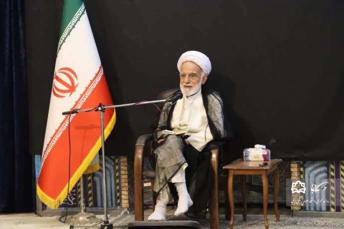 🔻جلسه ۵ درس اخلاق سال ۱۴۰۴ مدیران استان مرکزی برگزار شد.

🔹جلسه درس اخلاق مدیران استان مرکزی با بیانات آیت الله دری نجف‌آبادی نماینده مقام معظم رهبری و امام جمعه اراک و با حضور مدیران و مسئولین استان در محل بیت ایشان برگزار گردید.

🔹 در این جلسه علیرضا ملک جانی سرپرست دفتر مدیریت عملکرد،بازرسی،امورحقوقی و ارتباطات مردمی مرکزی حضور داشت.