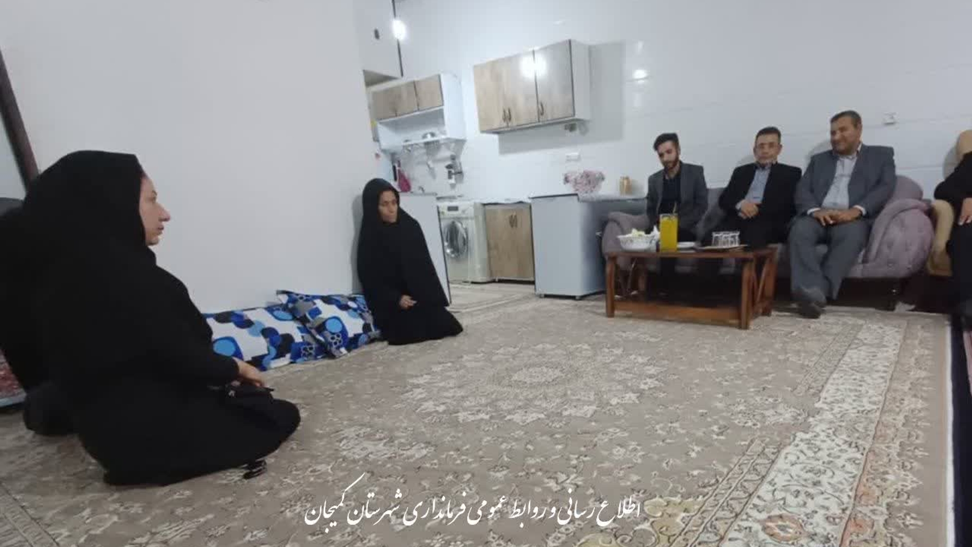 🔻 دیدار  فرماندار شهرستان کمیجان با یکی از خانواده‌های تحت حمایت بهزیستی در روستای آمره
