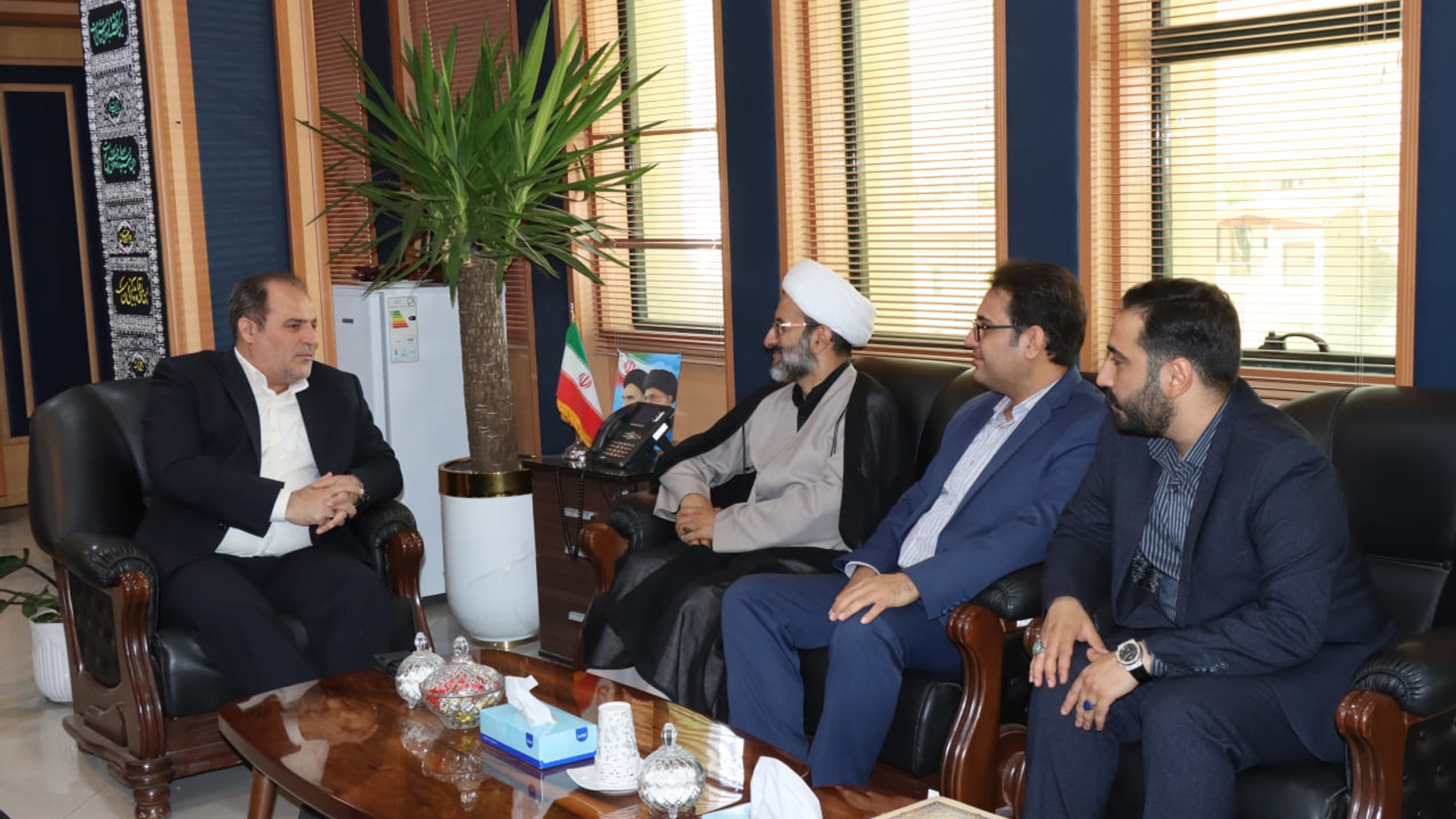 دیدار رئیس شورای هماهنگی تبلیغات اسلامی استان مرکزی با فرماندار ساوه
