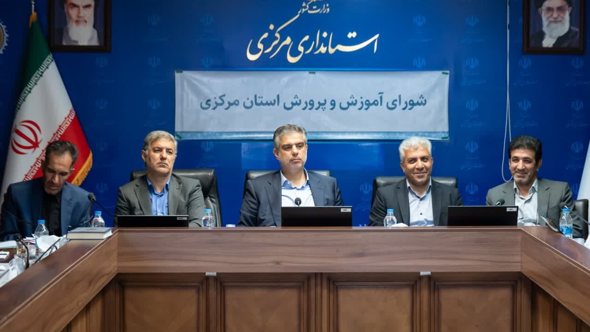 تأکید استاندار مرکزی بر لزوم فراهم‌سازی فضای آموزشی استاندارد/ تعهد دولت برای ساخت مدارس در مجتمع‌های مسکونی