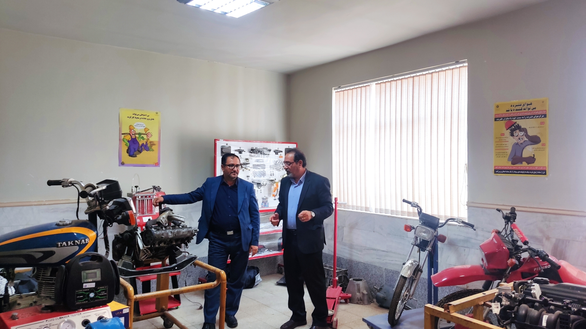 🔶 بازدید فرماندار از مرکز آموزش فنی‌وحرفه‌ای شهرستان خنداب