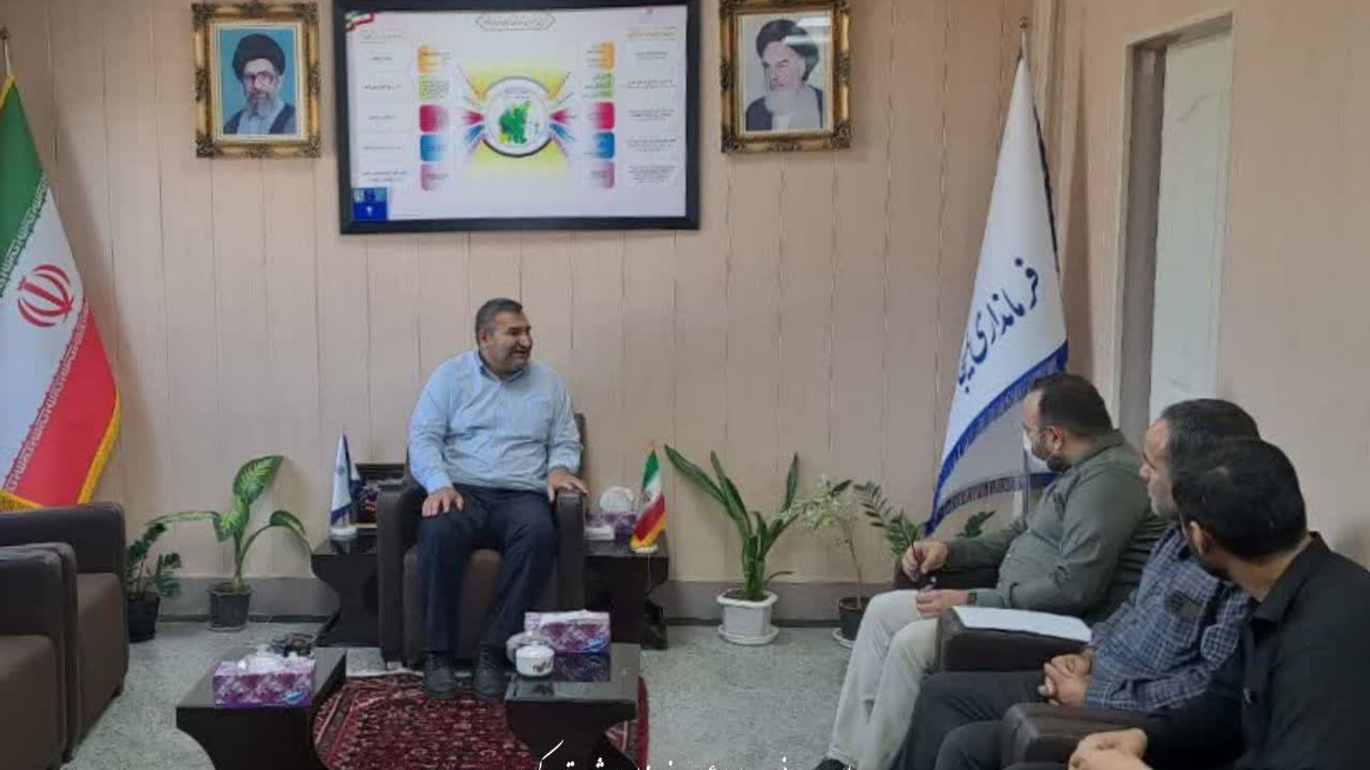 🔻دیدار مدیر شبکه بهداشت و درمان و رئیس بیمارستان امام علی (ع) با فرماندار شهرستان کمیجان