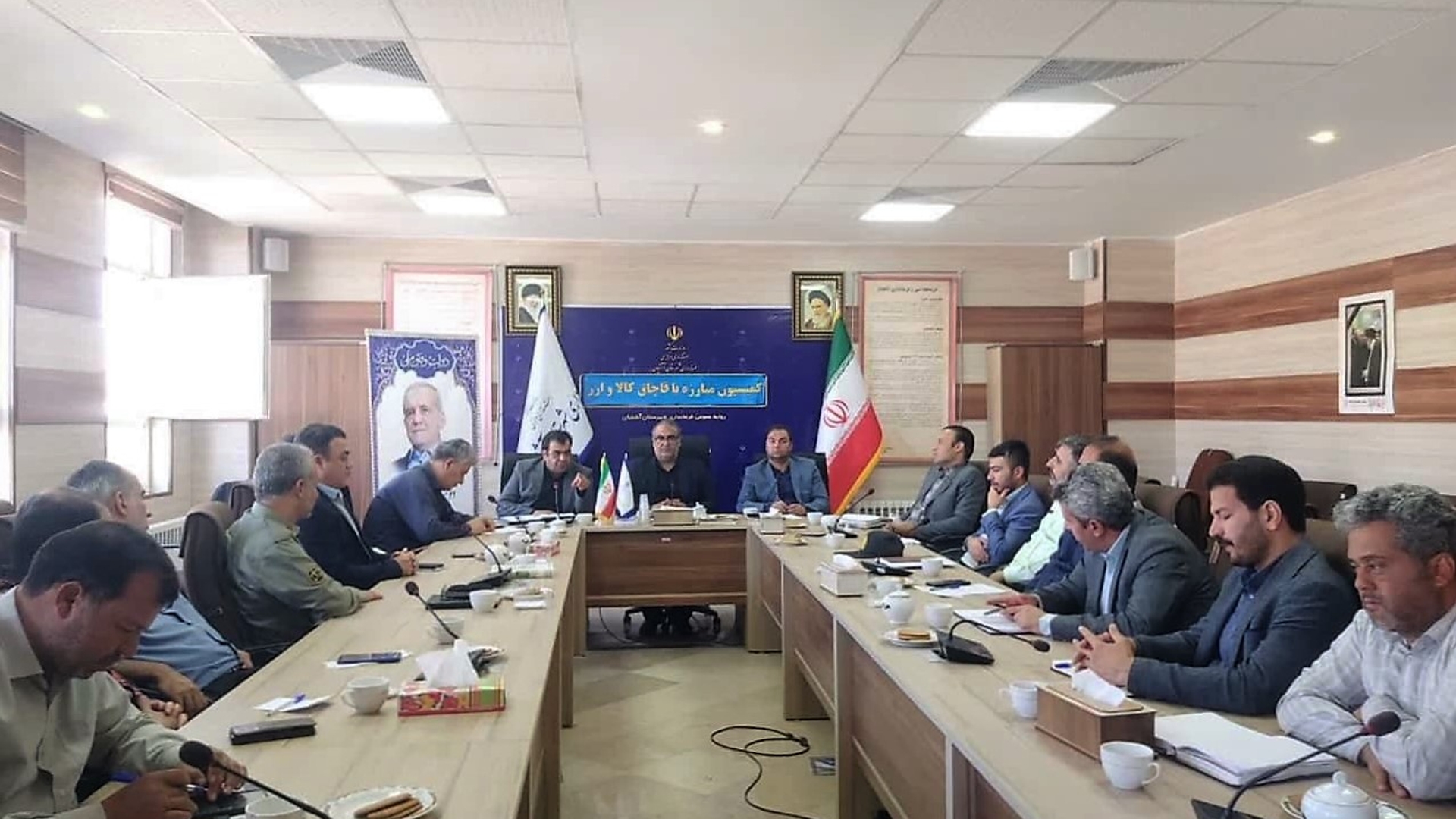 حضور دبیر کمیسیون در جلسه کمیسیون مبارزه با قاچاق کالا و ارز شهرستان آشتیان