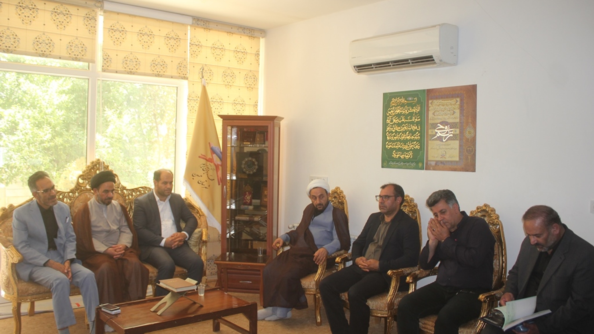 فرماندار ، امام جمعه و نماینده مردم خمین در مجلس از موسسه قرآنی فجر خمین بازدید کردند