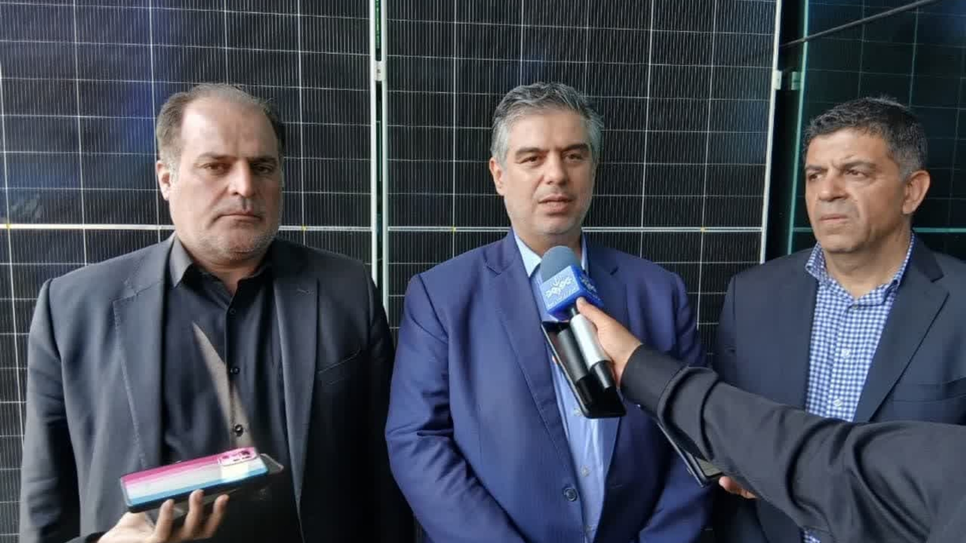 استاندار: استان مرکزی متعهد به توسعه زیرساخت‌های انرژی پاک و پایدار است