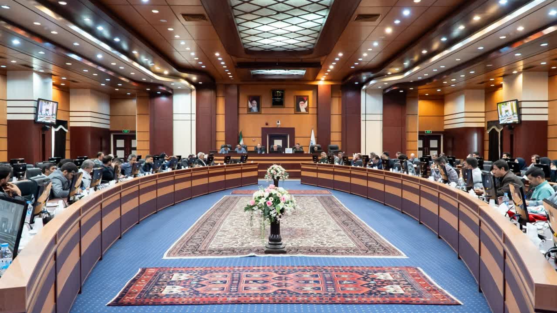 با برقراری ساز و کاری تعاملی شنونده صدای مردم و بازخوردهای جامعه باشید