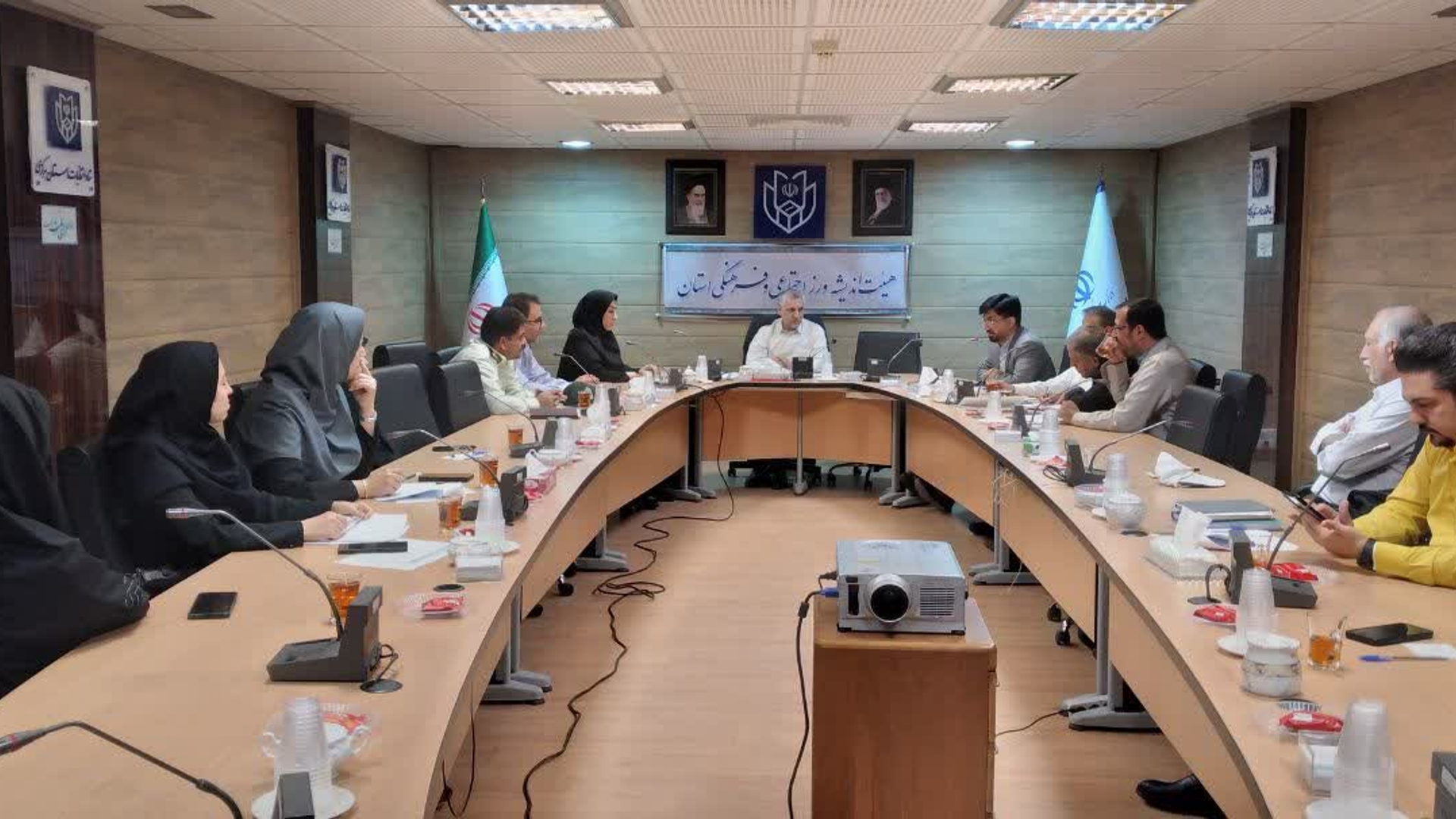 برگزاری چهارمین جلسه هئیت اندیشه ورز  اجتماعی و فرهنگی استان