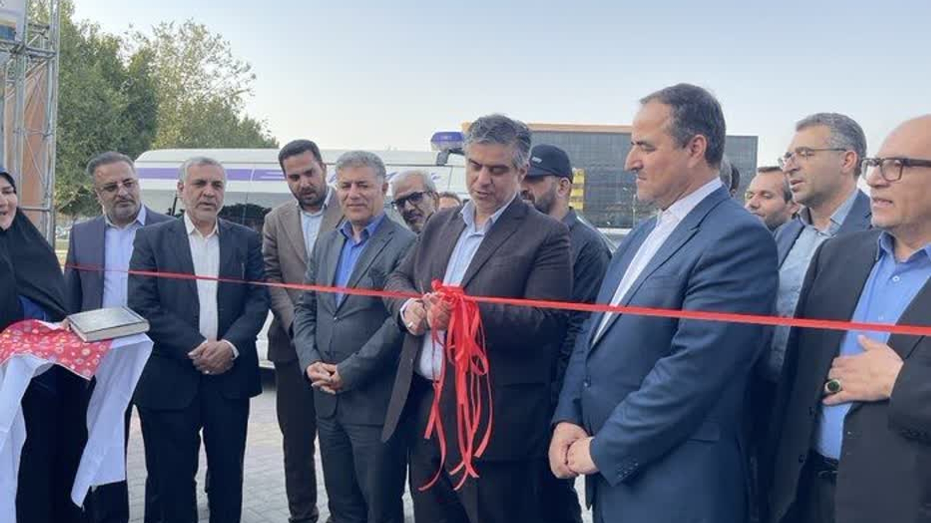 افتتاحیه نمایشگاه معرفی دستاوردها و توانمندی های تشکل های مردم نهاد استان