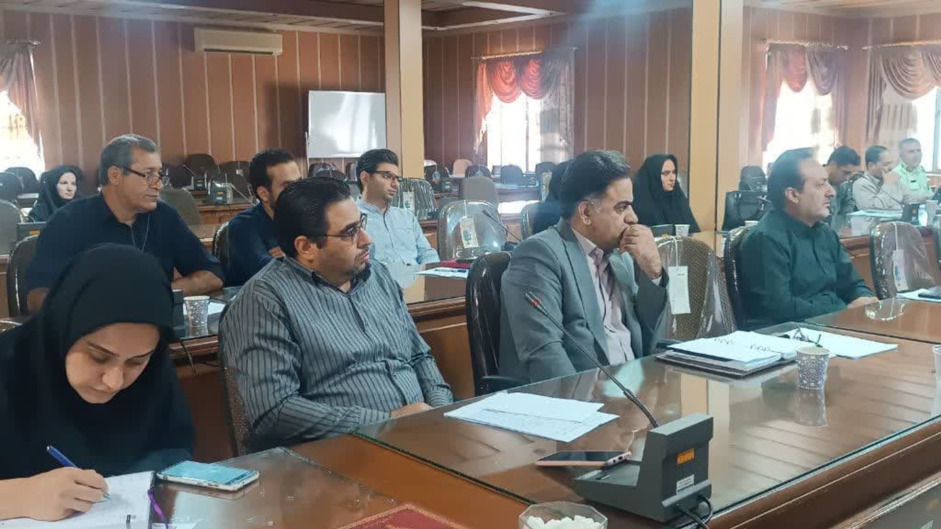 پنجمین جلسه کارگروه تخصصی امور اجتماعی و فرهنگی ، سلامت ، زنان و خانواده شهرستان خمین در سال 1404 برگزار شد