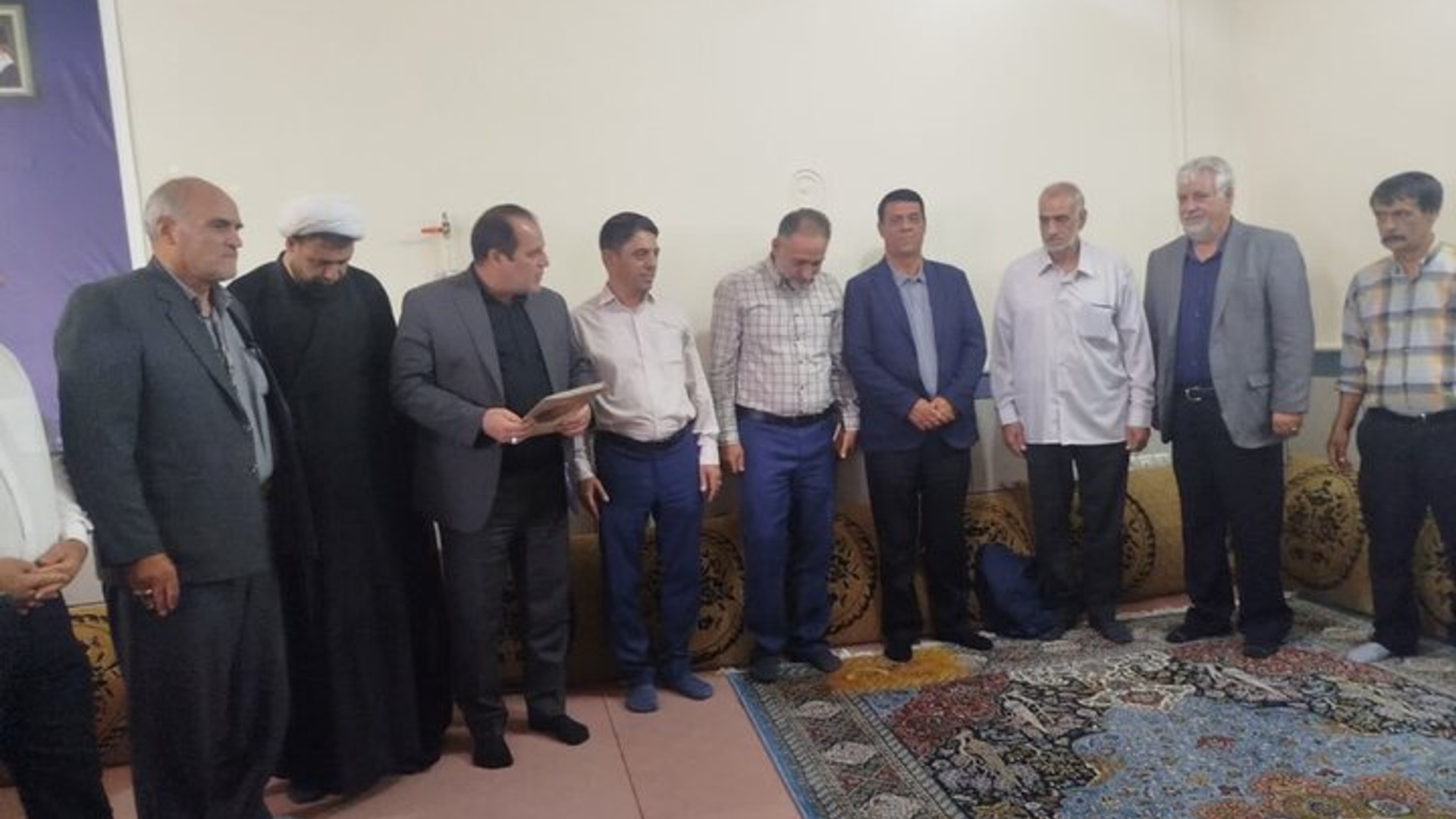 توزیع متوازن خدمات در شهر و روستاهای ساوه در اولویت اقدامات باشد.