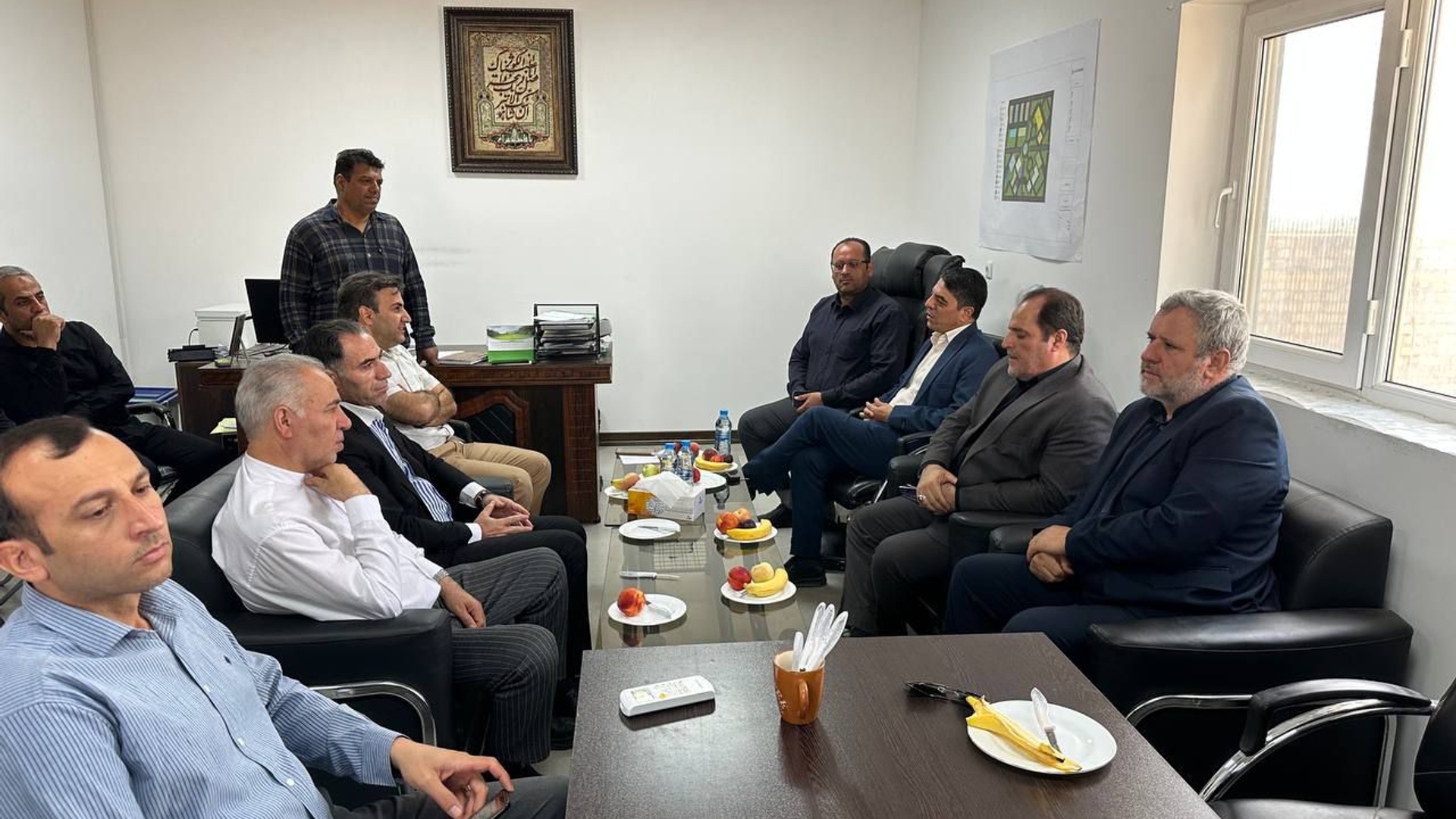 بازدید فرماندار از شرکت تعاونی دهیاری های بخش مرکزی ساوه