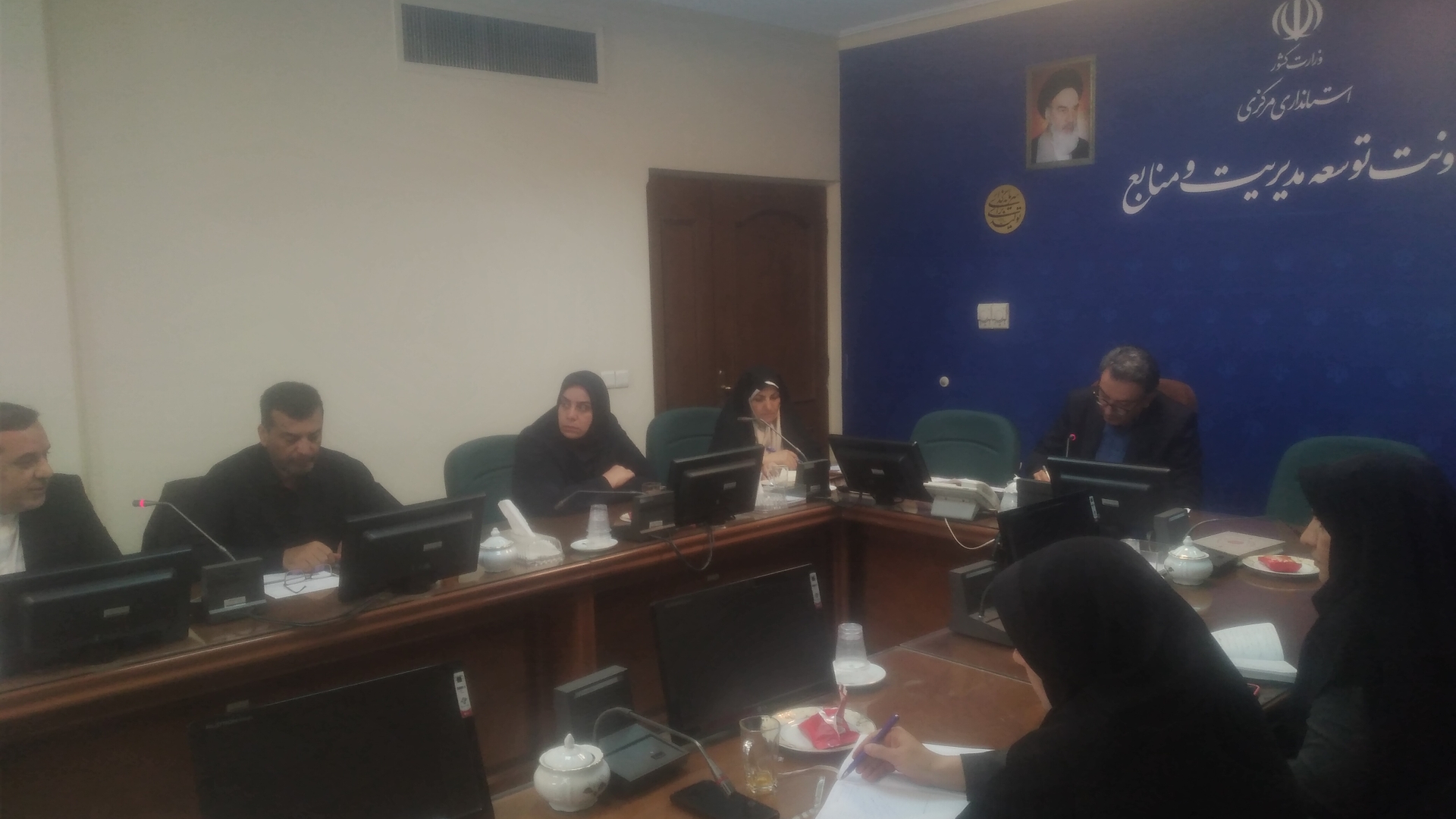 جلسه هماهنگی با معاونین محترم فرمانداری‌های شهرستان های تابعه جهت برگزاری دوره آموزشی منطقه ای