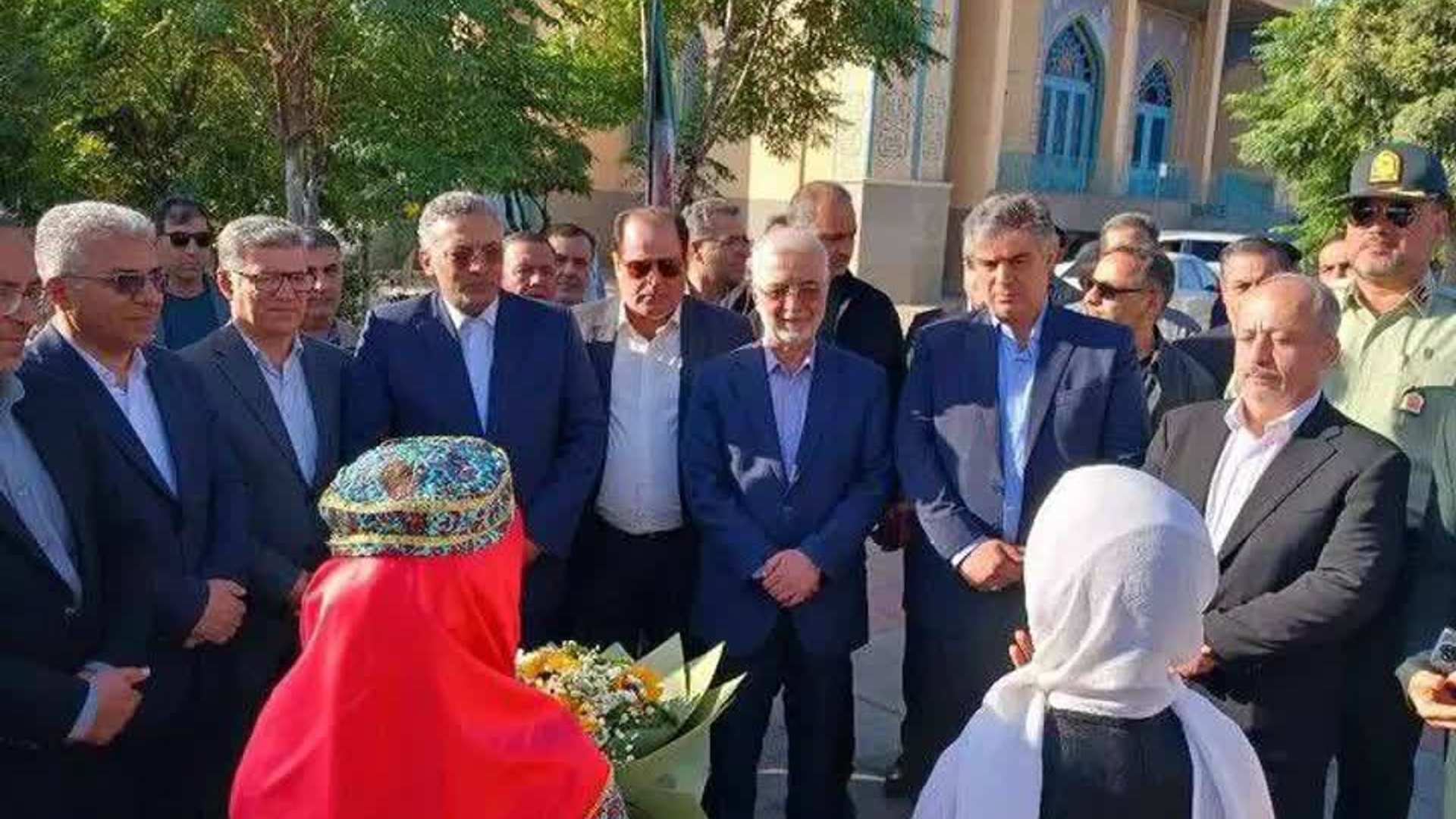 سفر وزیر کشور به استان مرکزی

‌