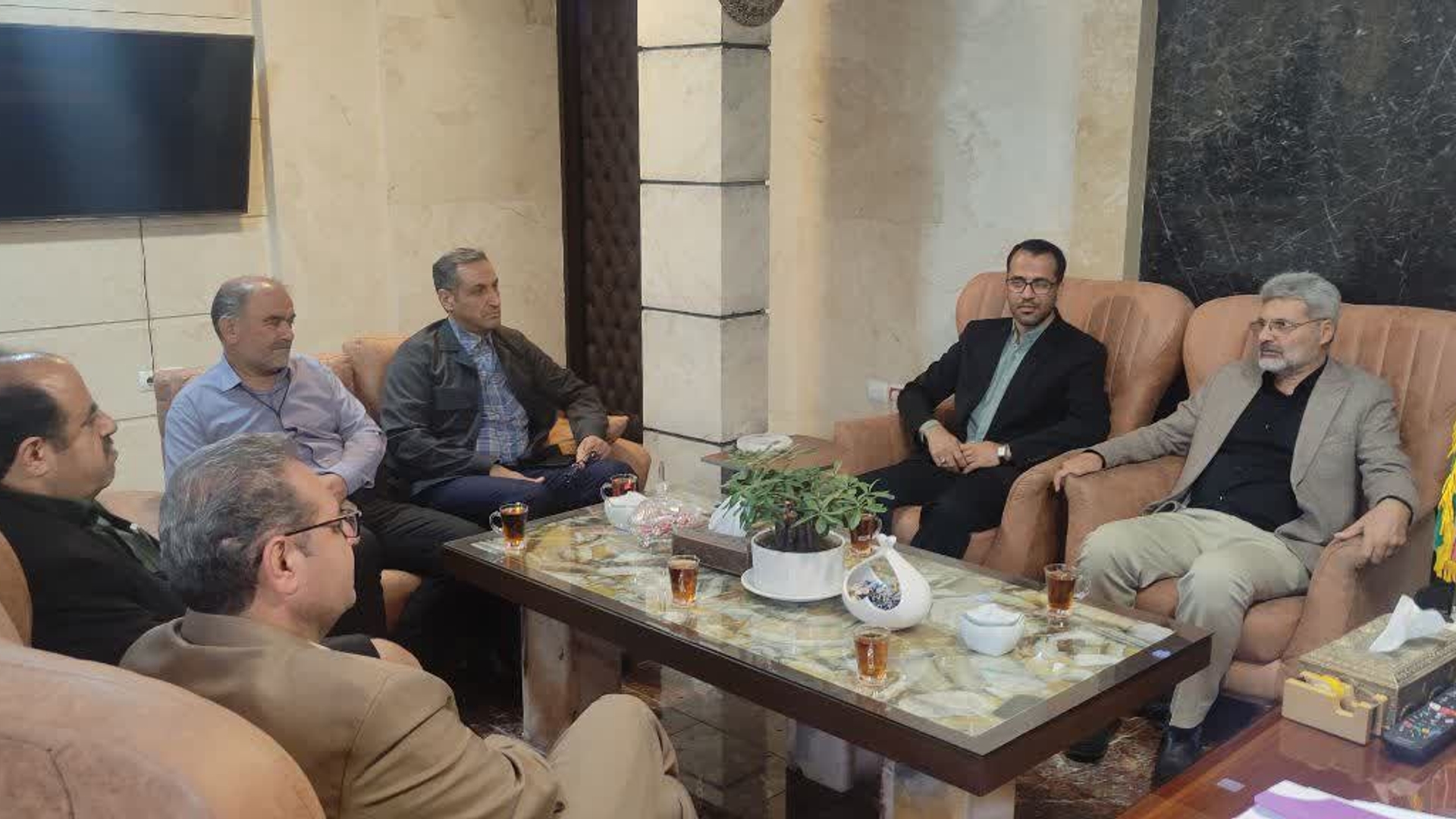 دیدار مدیرکل کمیته امداد استان مرکزی با فرماندار محلات؛ تأکید بر تقویت همکاری‌های دوجانبه