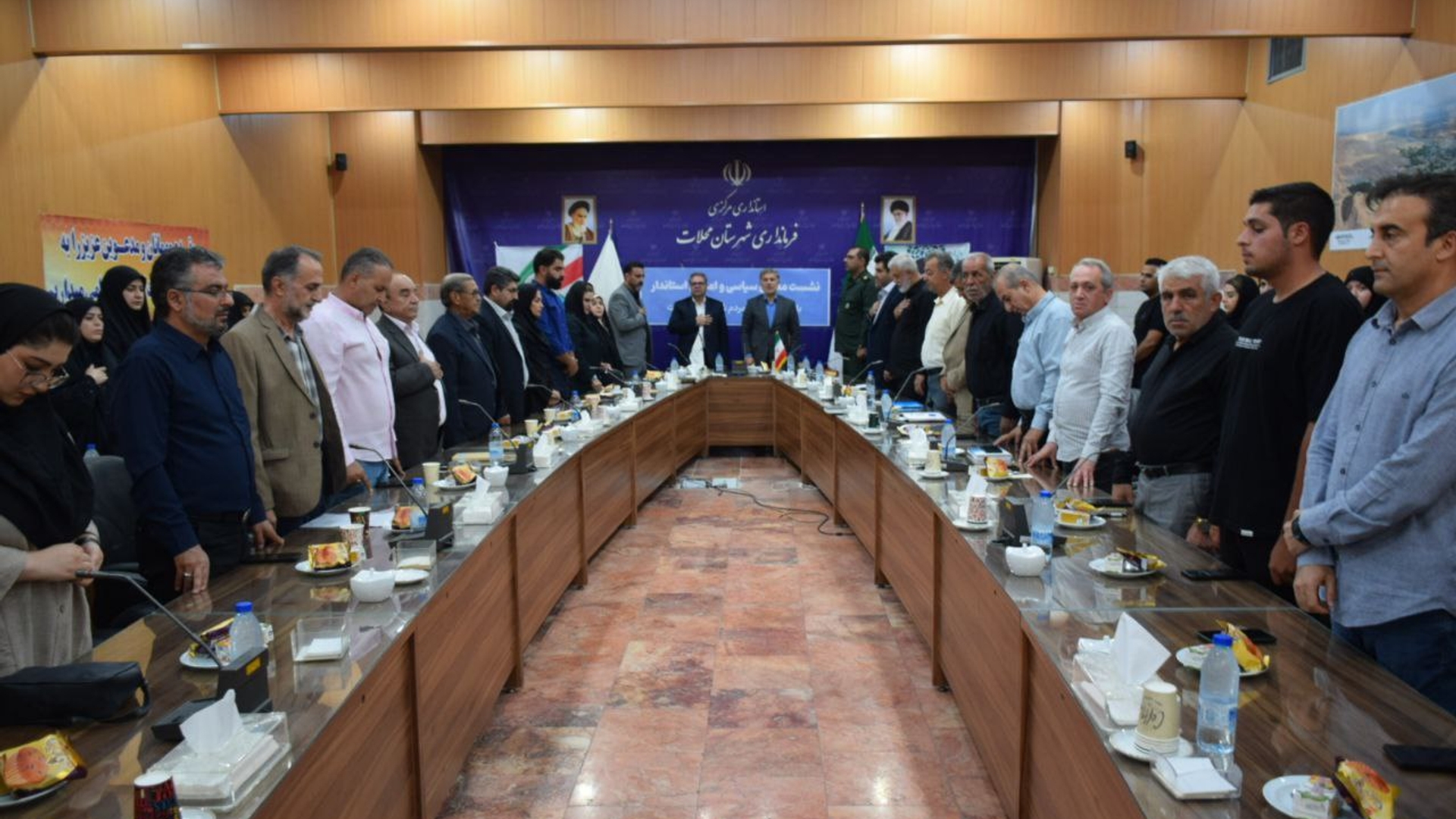 برگزاری نشست معاون سیاسی استاندار مرکزی با اقشار مختلف مردم شهرستان محلات