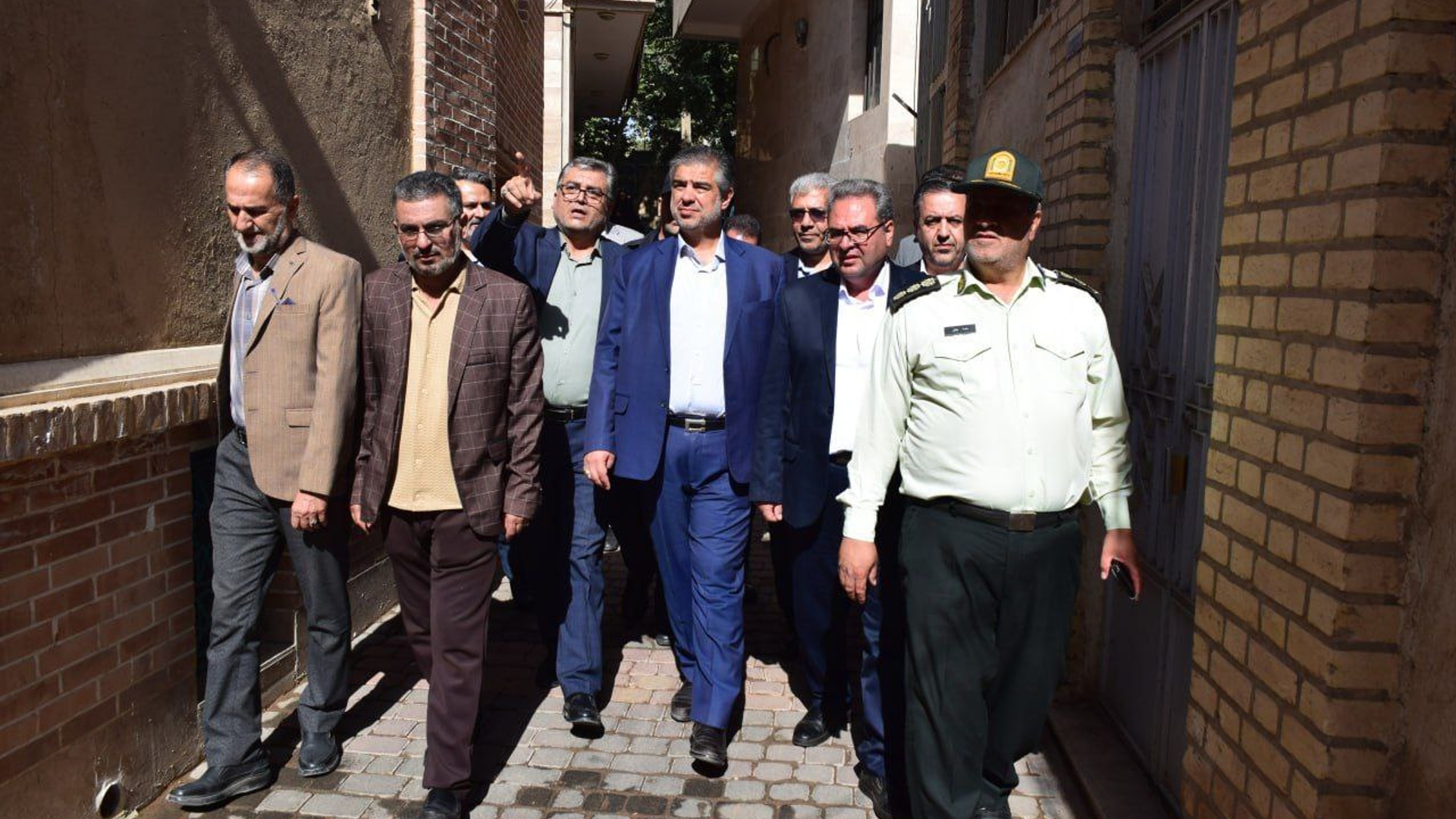 استاندار مرکزی: بازپیرایی بافت تاریخی محلات گامی در توسعه گردشگری است