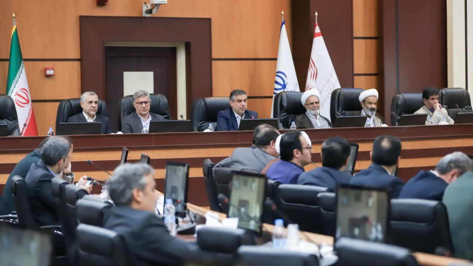 برگزاری نشست ستاد مردمی امور دیه استان مرکزی/ گلریزان آزادسازی زندانیان جرائم غیرعمد